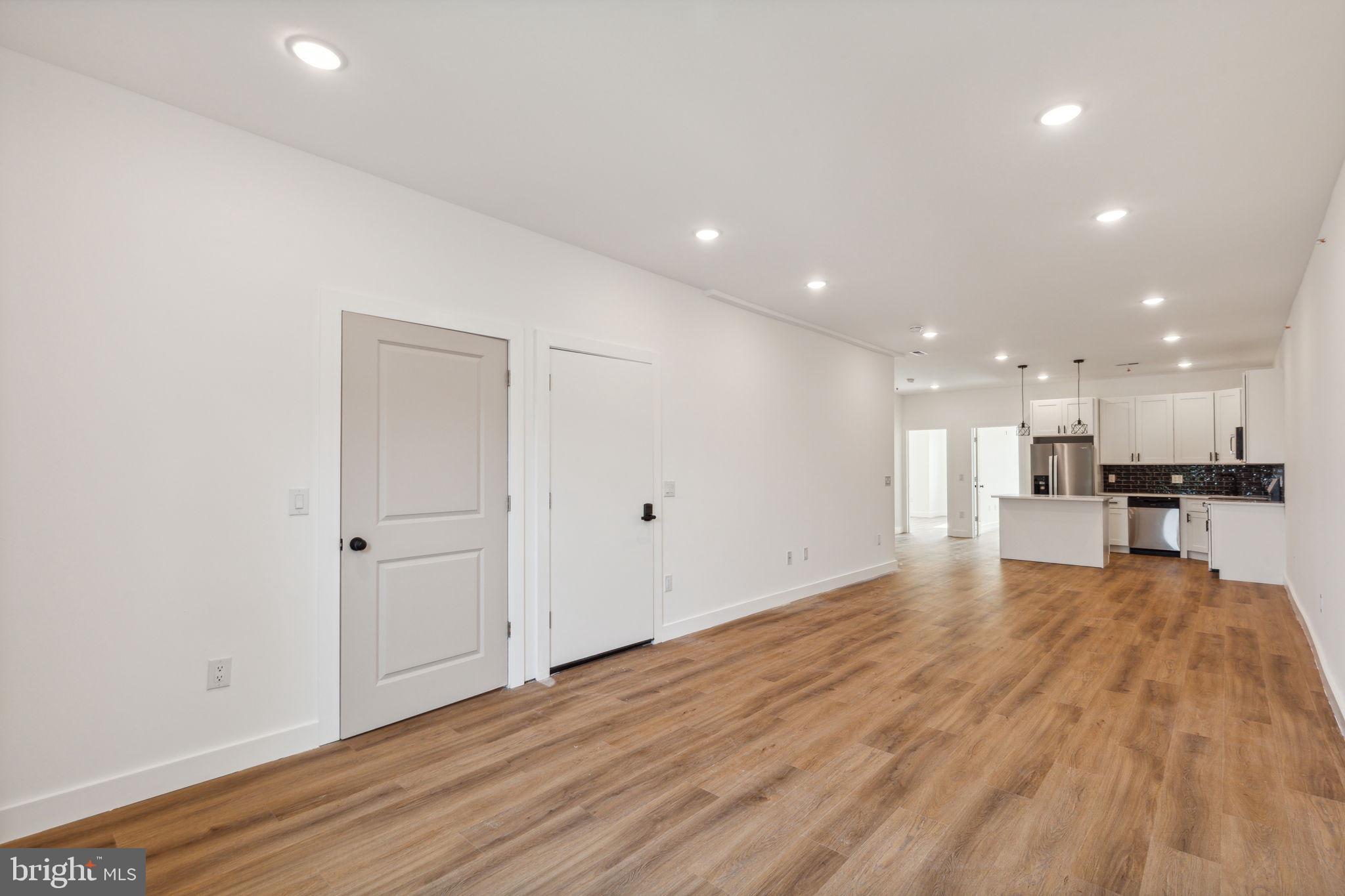 WEST KENSINGTON - Residential Income