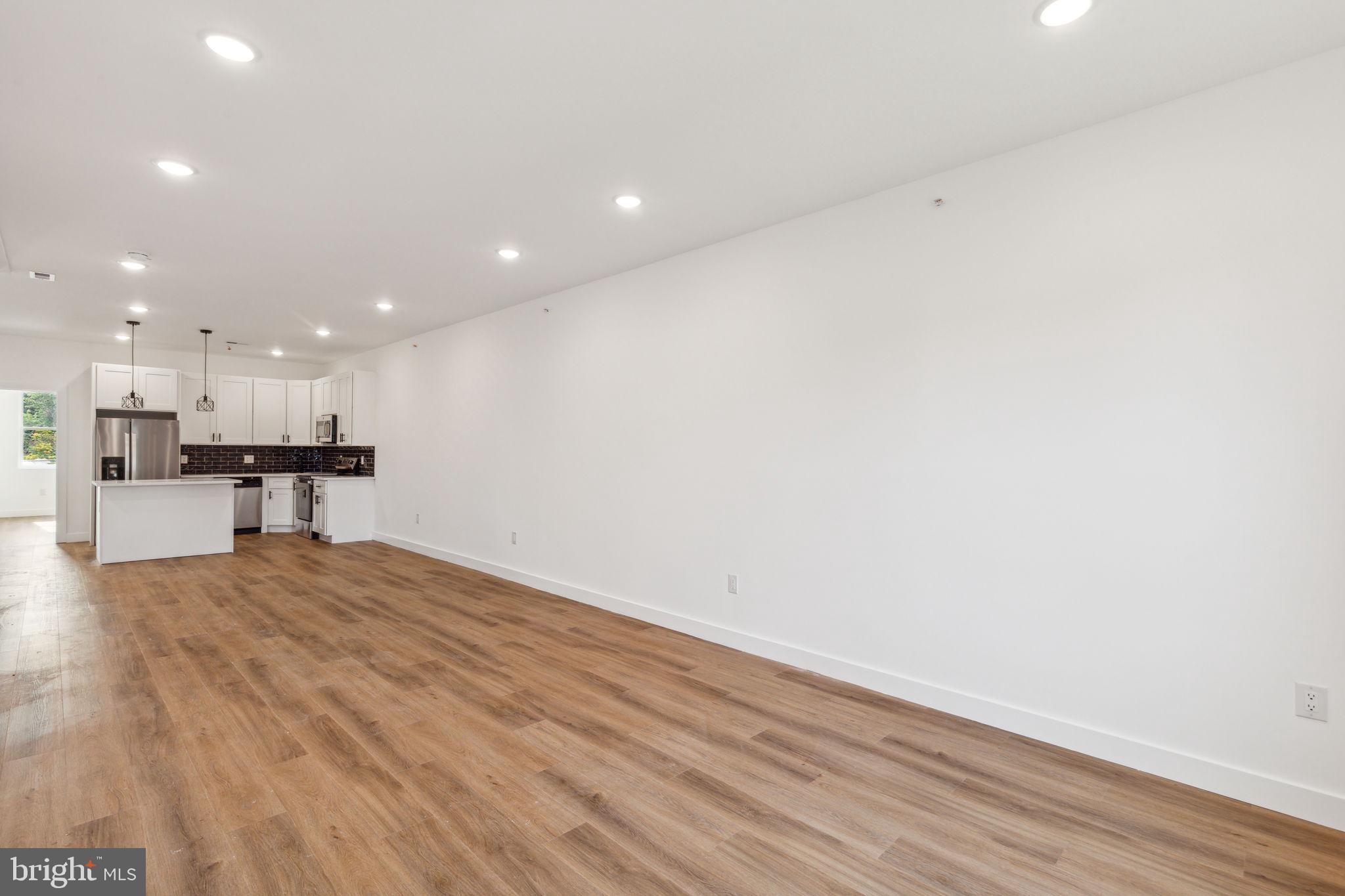 WEST KENSINGTON - Residential Income