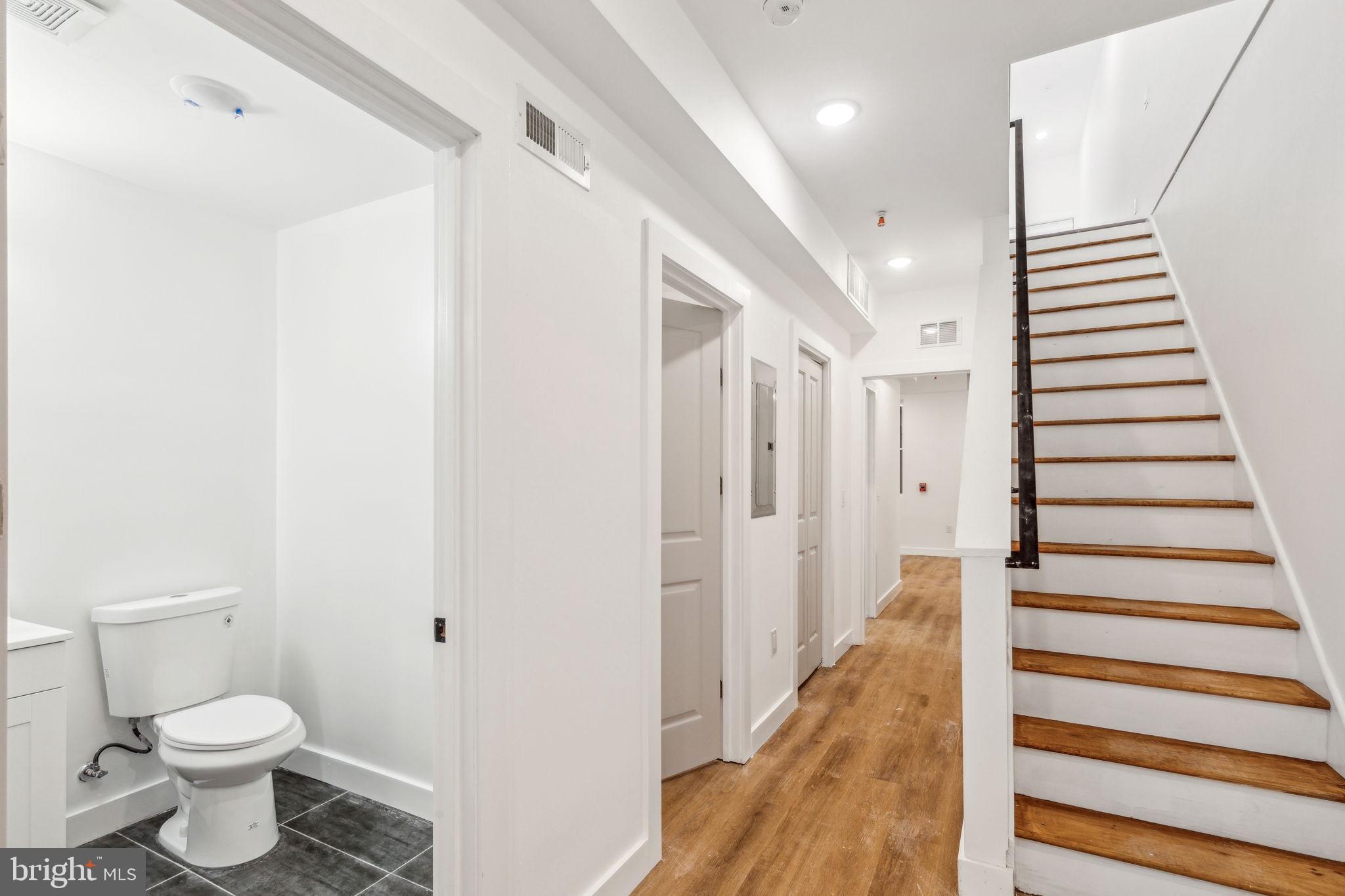 WEST KENSINGTON - Residential Income
