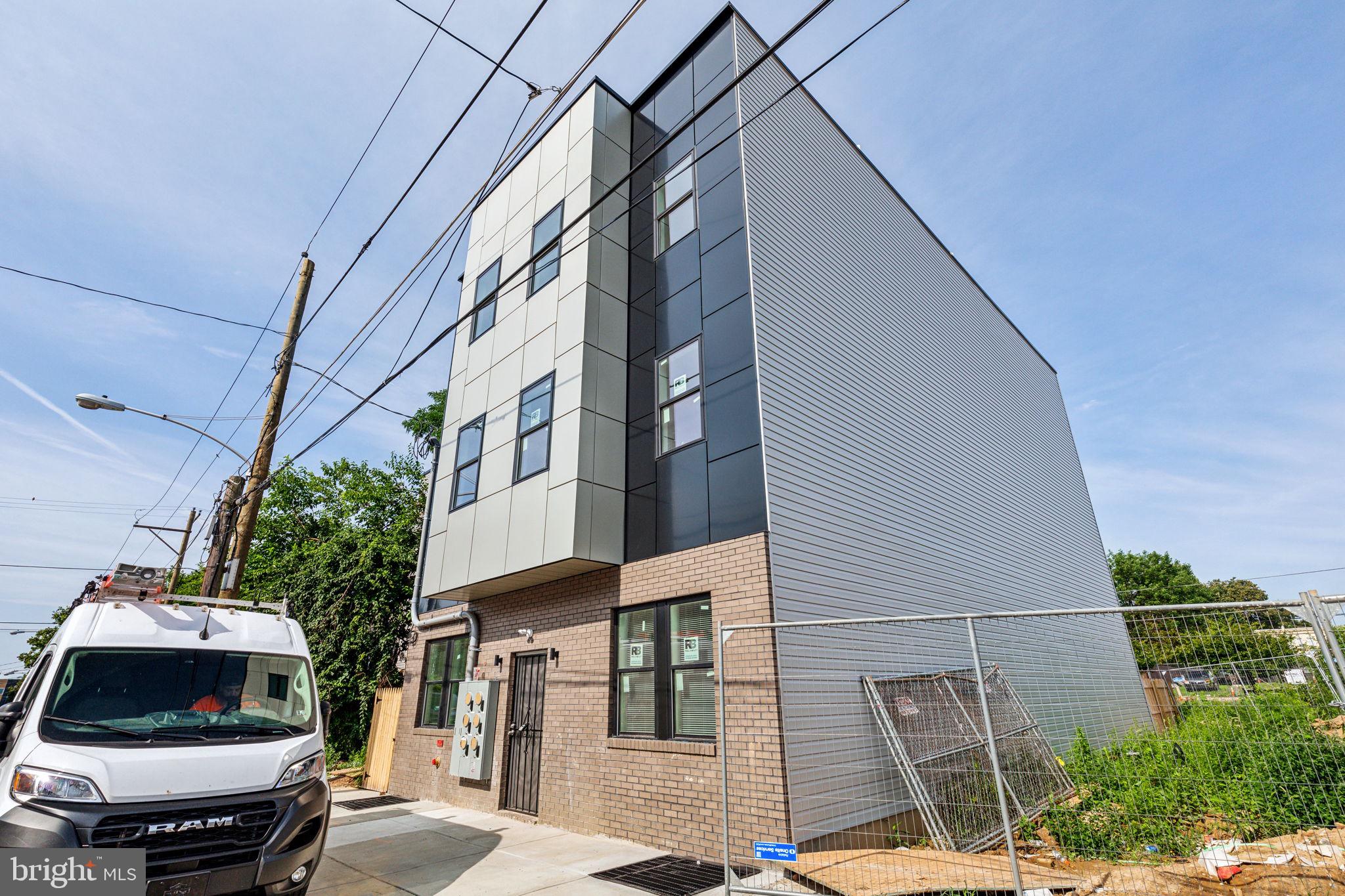WEST KENSINGTON - Residential Income
