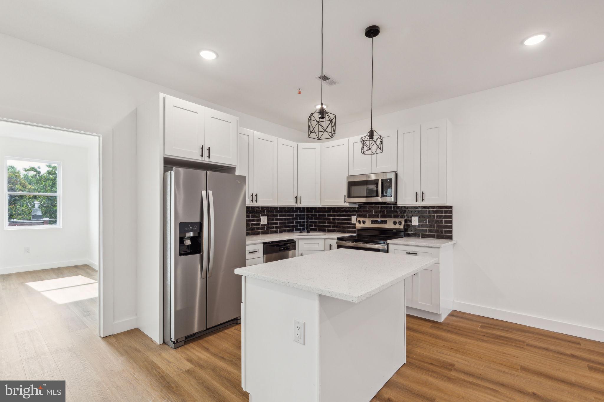 WEST KENSINGTON - Residential Income