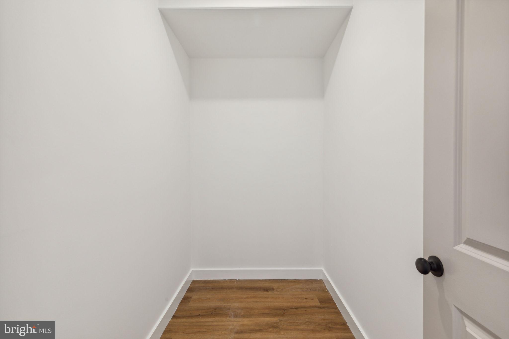 WEST KENSINGTON - Residential Income