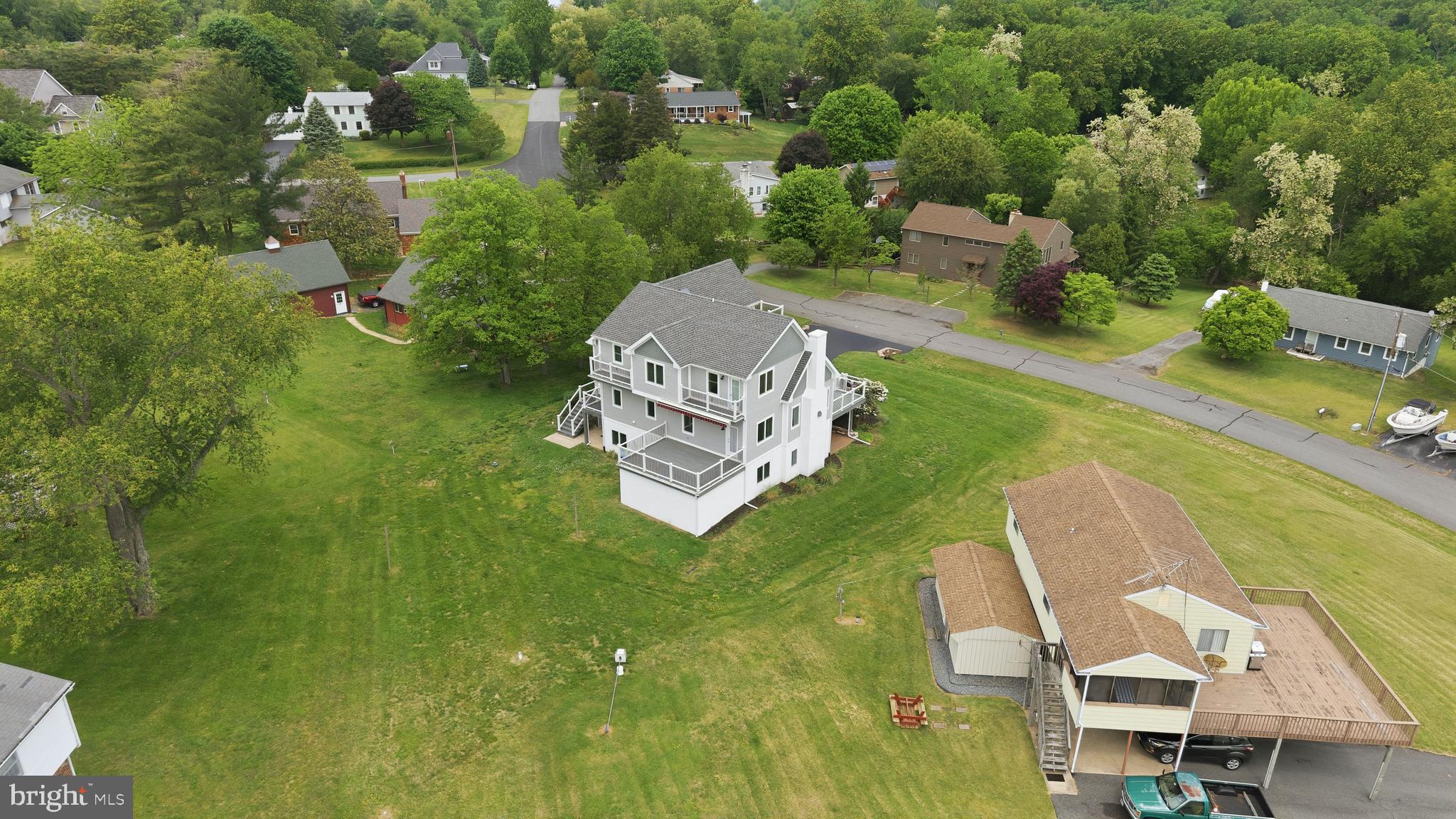CHESAPEAKE ISLE - Residential