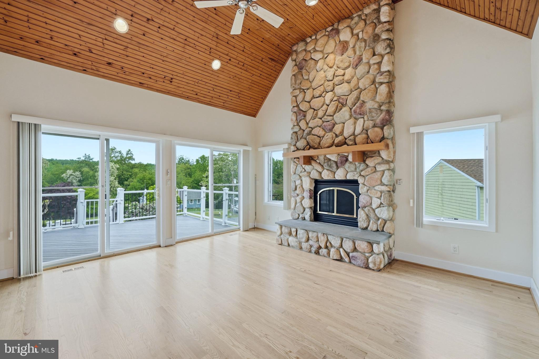 CHESAPEAKE ISLE - Residential