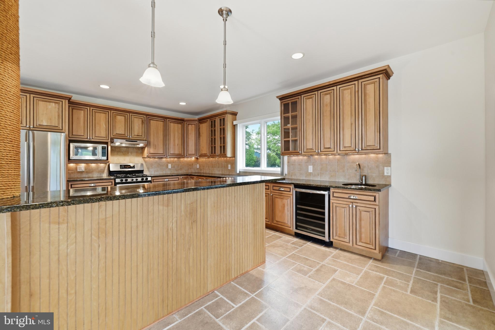 CHESAPEAKE ISLE - Residential