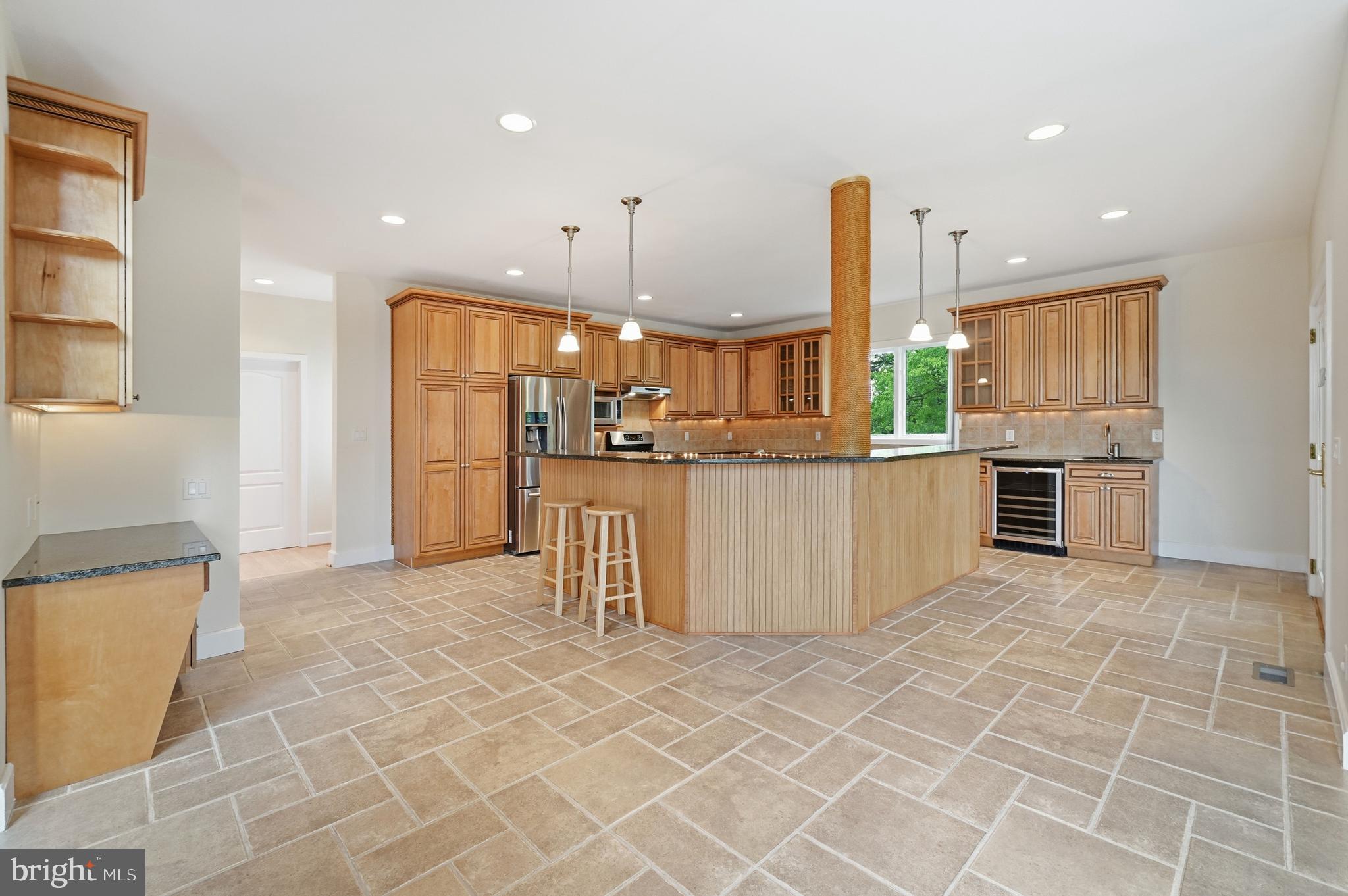 CHESAPEAKE ISLE - Residential