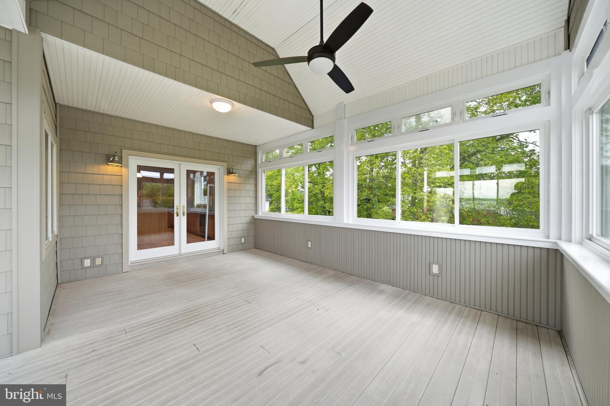 CHESAPEAKE ISLE - Residential