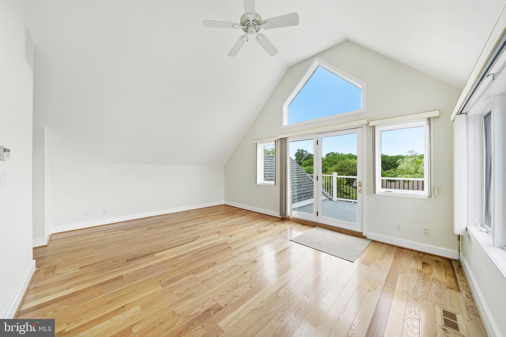 CHESAPEAKE ISLE - Residential