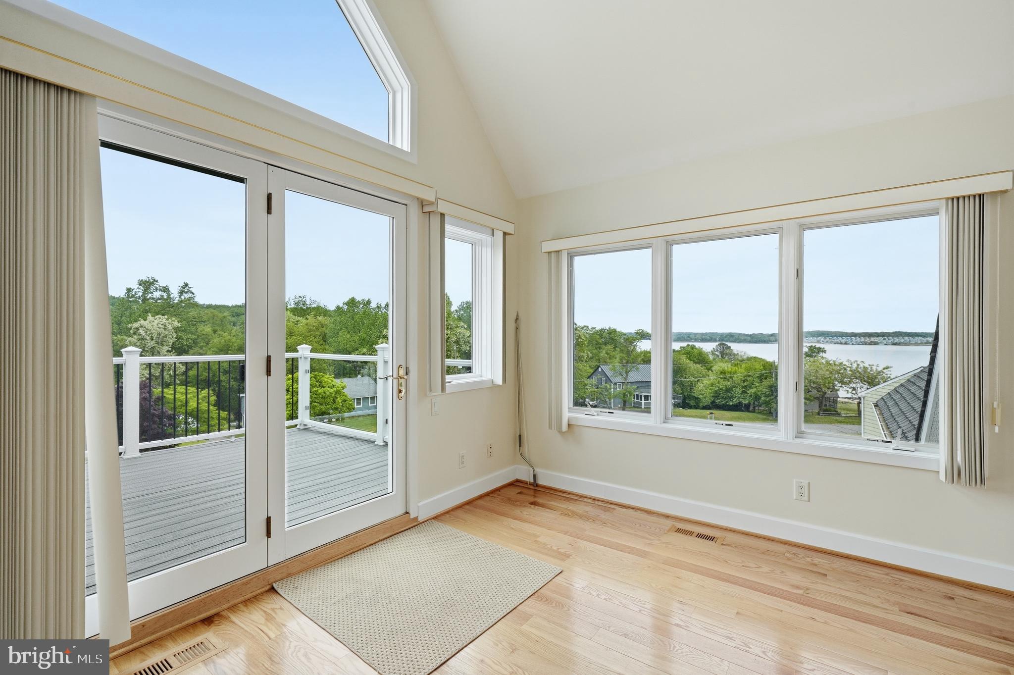 CHESAPEAKE ISLE - Residential