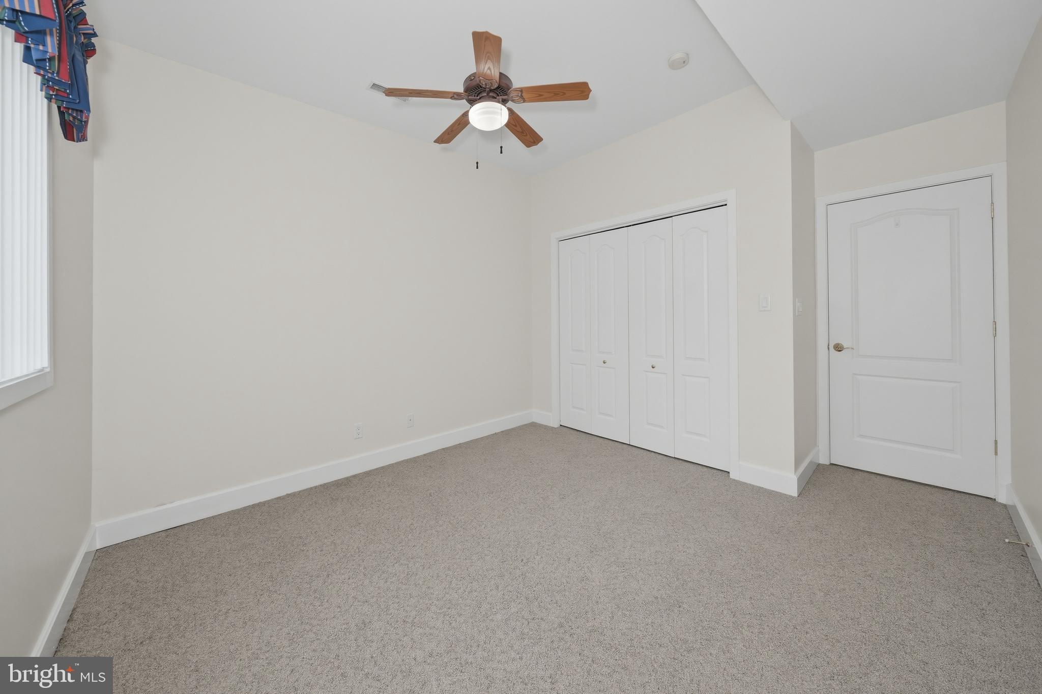 CHESAPEAKE ISLE - Residential