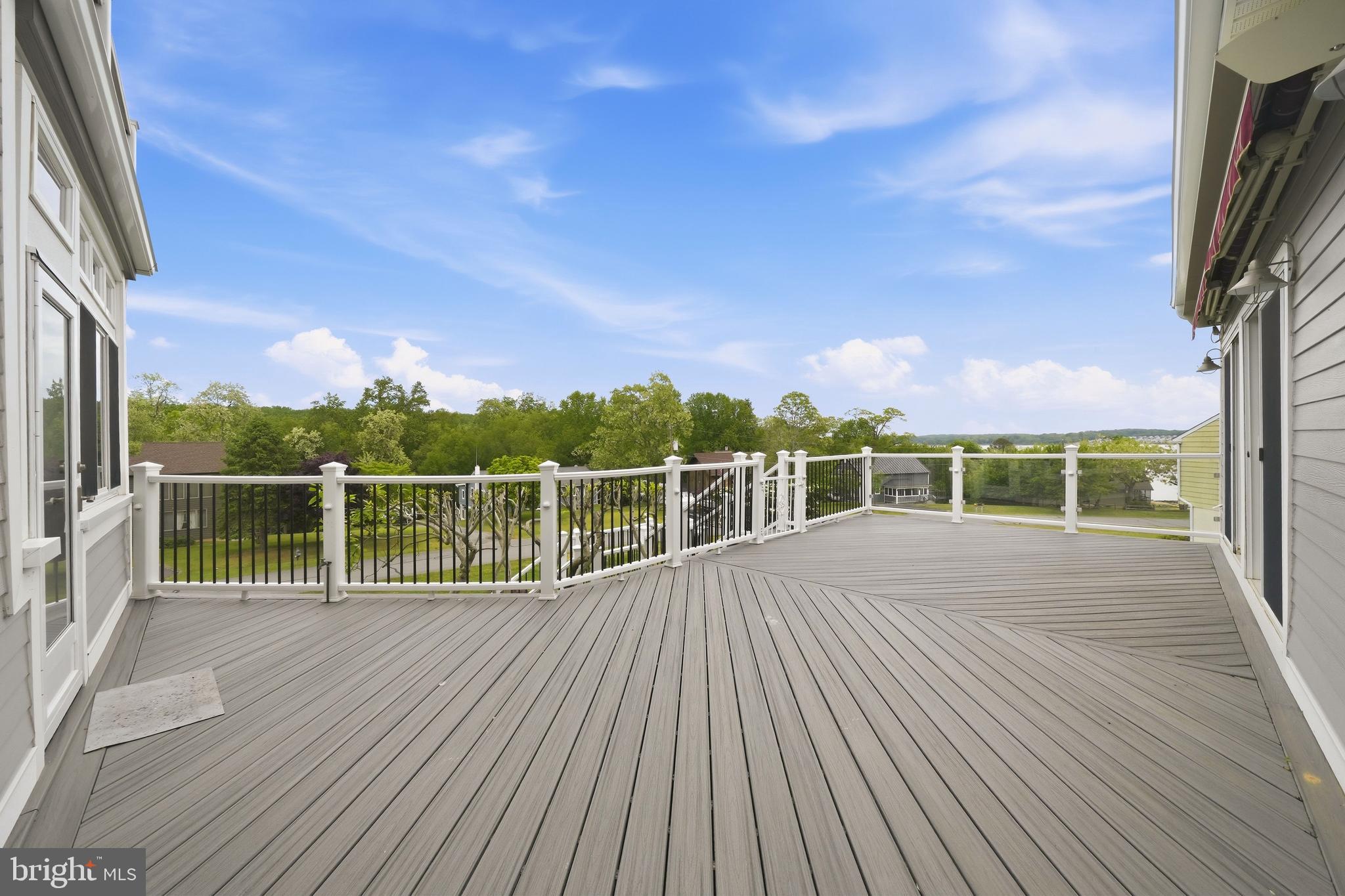 CHESAPEAKE ISLE - Residential