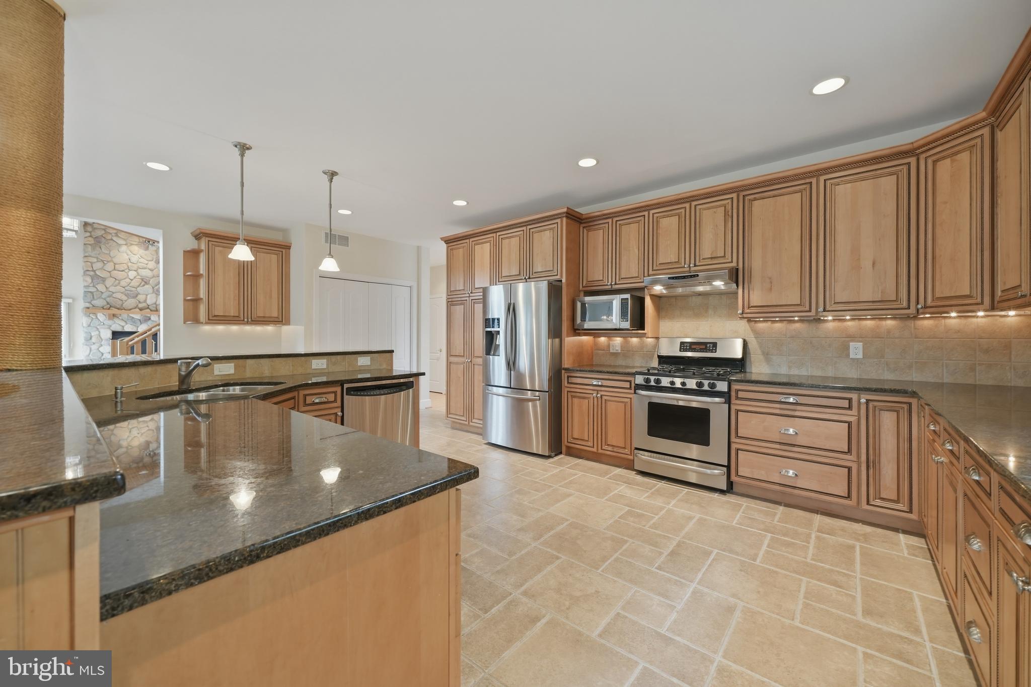 CHESAPEAKE ISLE - Residential