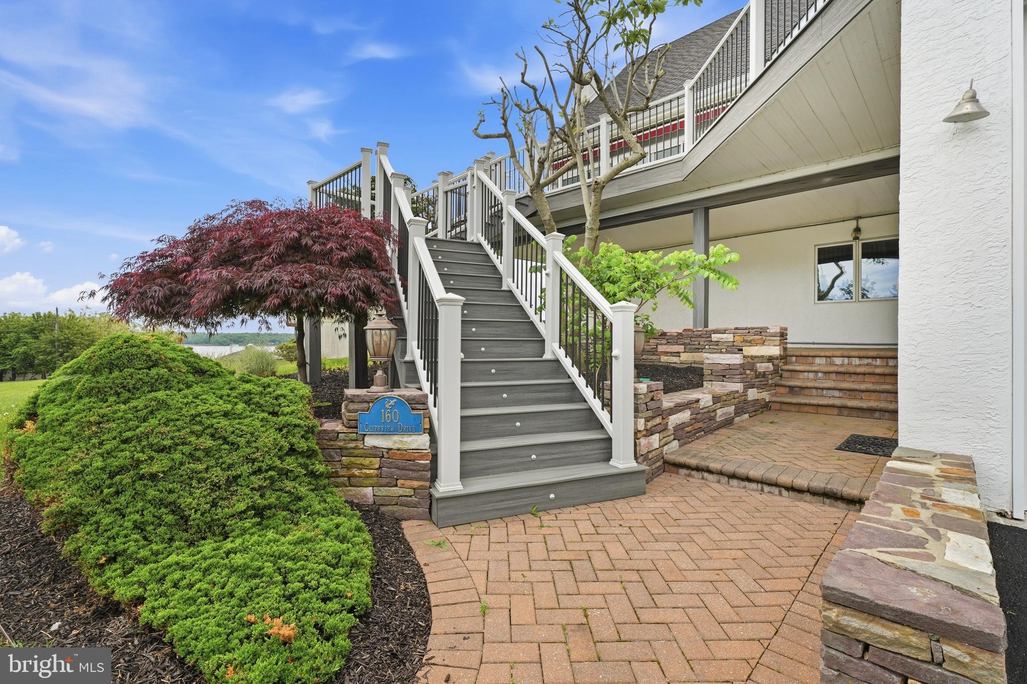 CHESAPEAKE ISLE - Residential