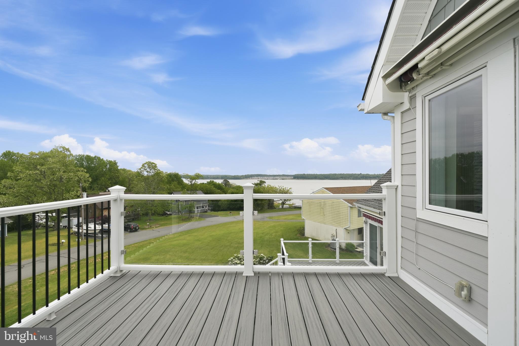 CHESAPEAKE ISLE - Residential
