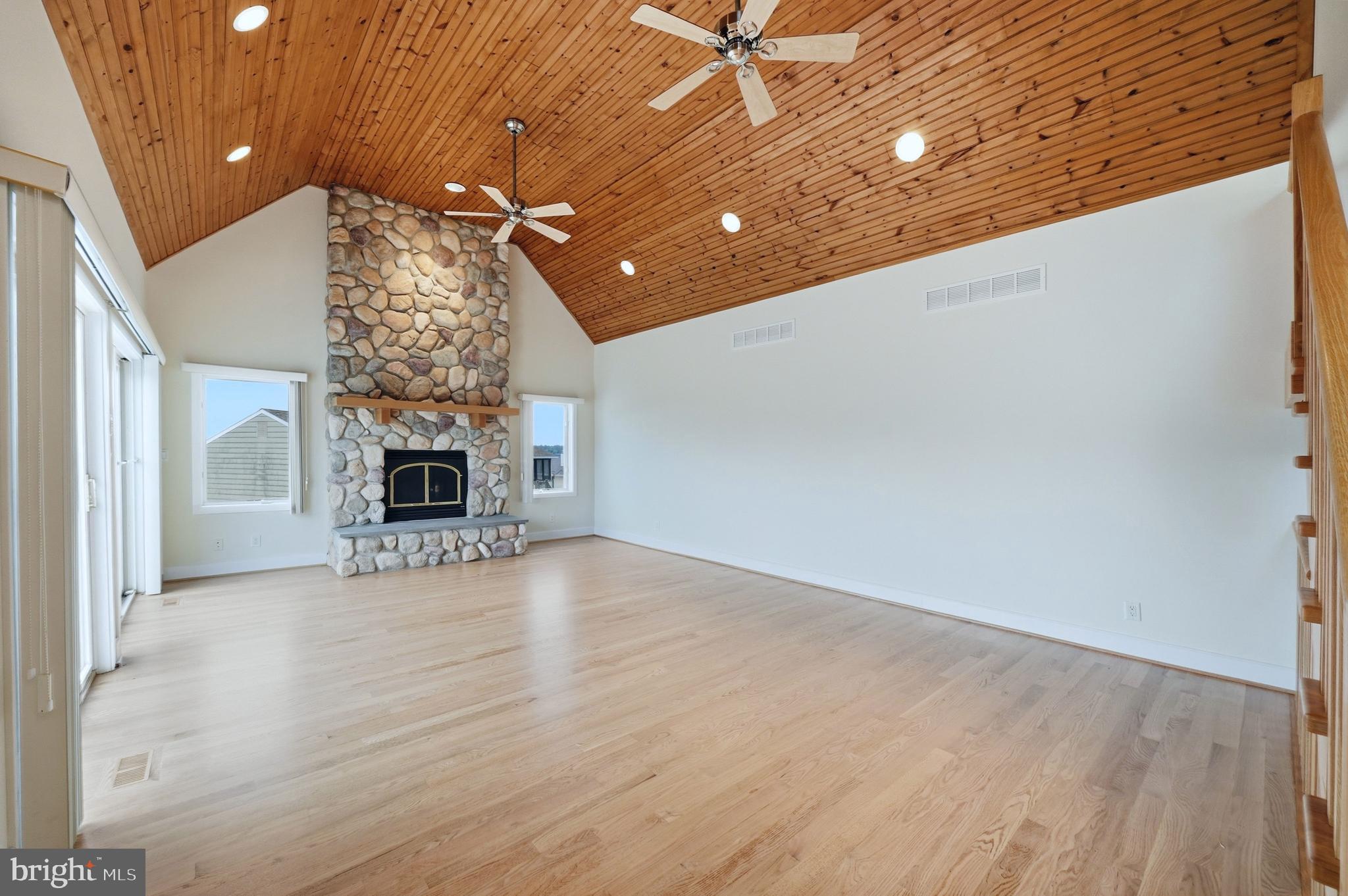 CHESAPEAKE ISLE - Residential