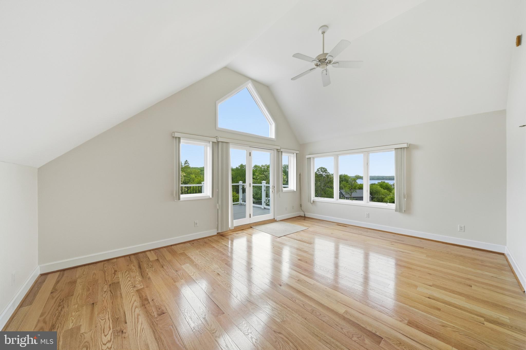 CHESAPEAKE ISLE - Residential