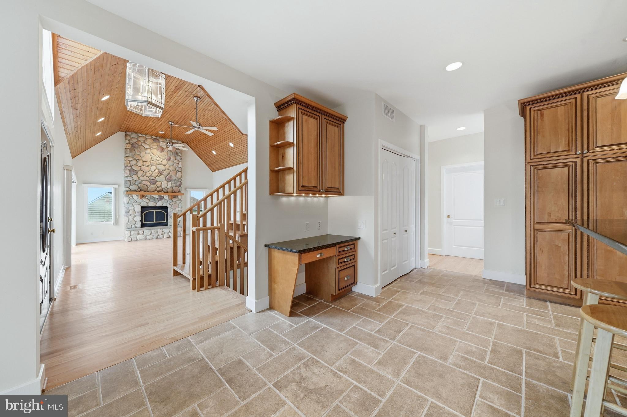 CHESAPEAKE ISLE - Residential