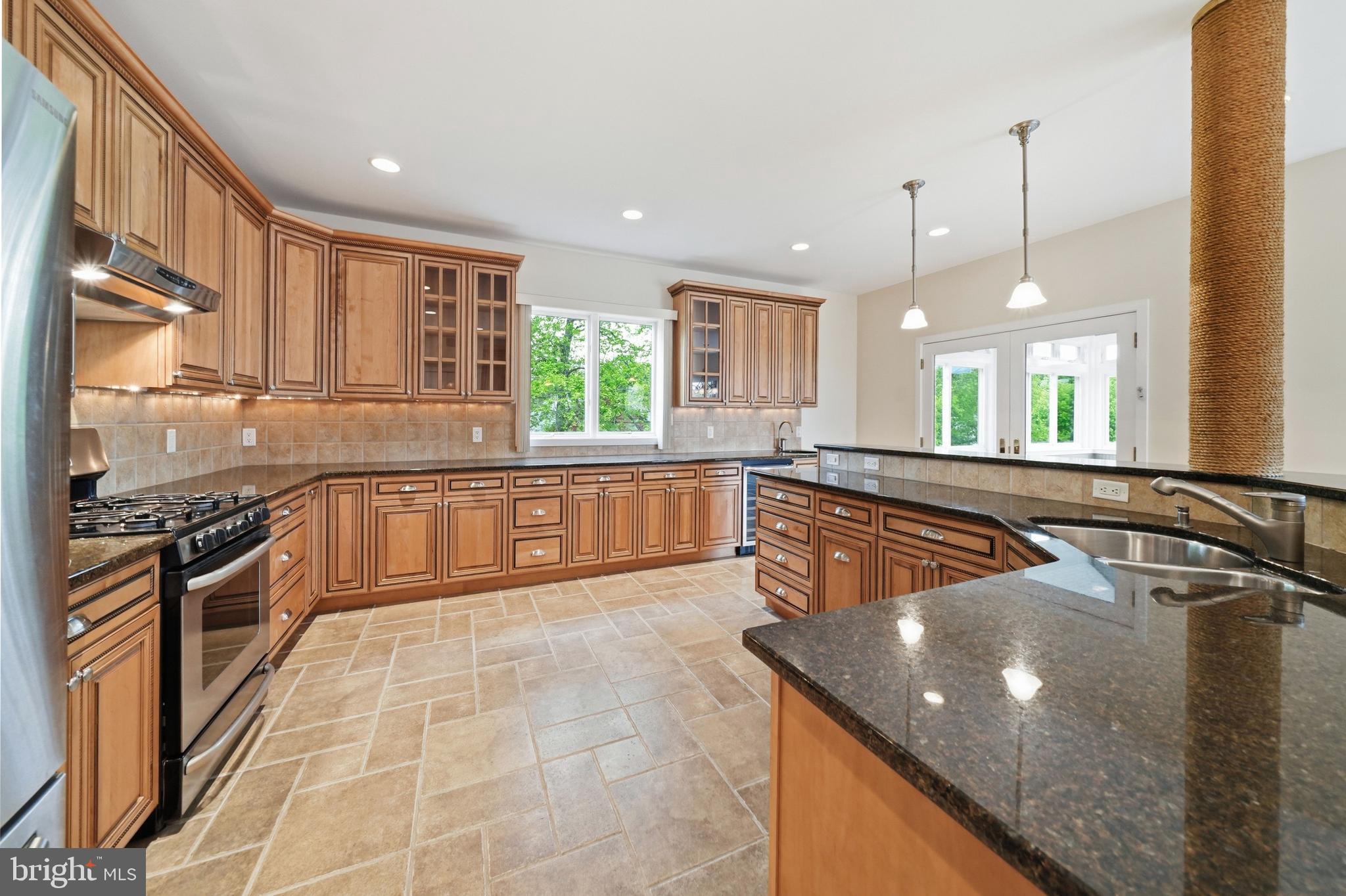 CHESAPEAKE ISLE - Residential