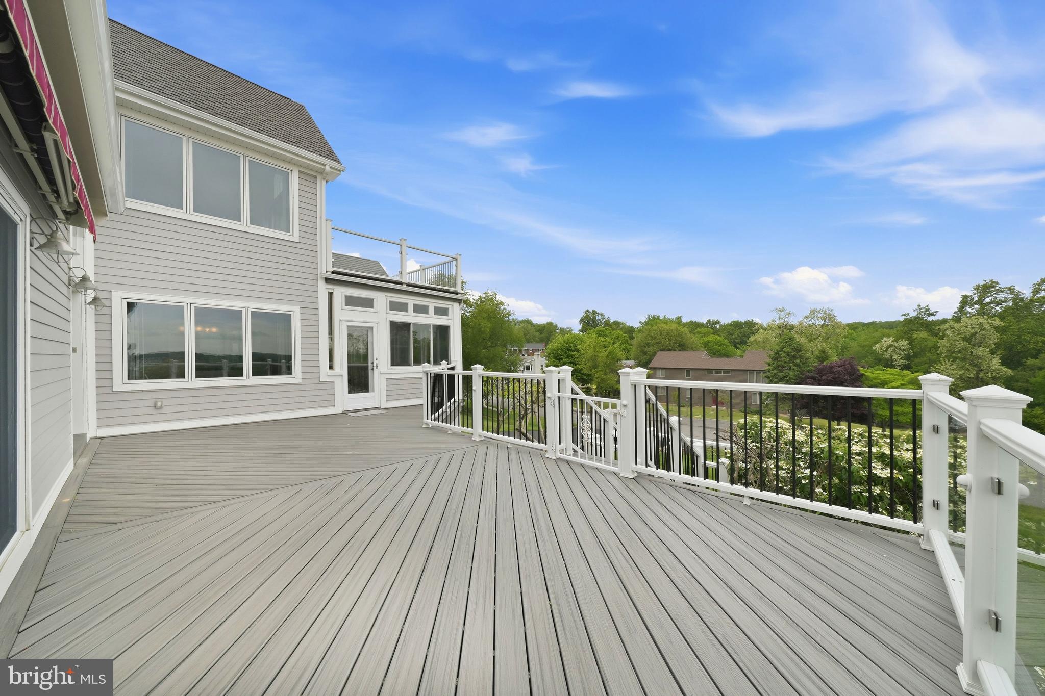 CHESAPEAKE ISLE - Residential
