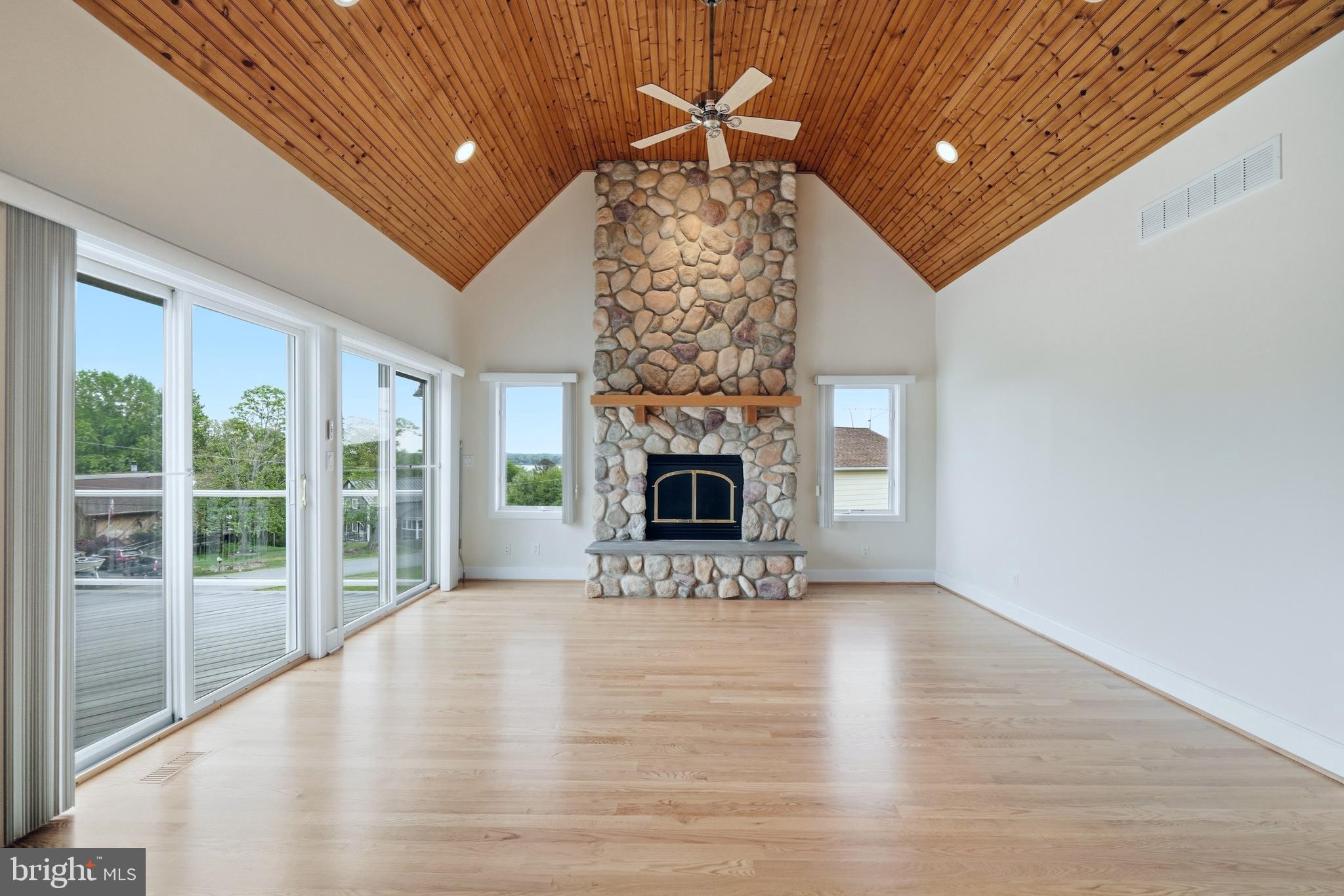 CHESAPEAKE ISLE - Residential