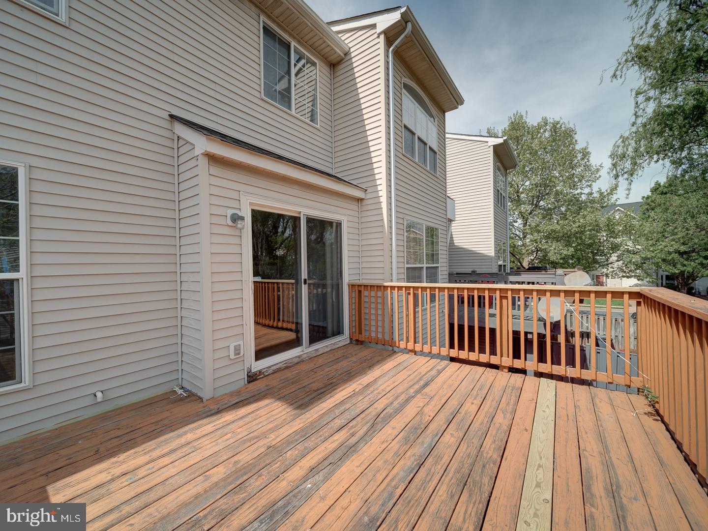 PARADISE - Residential Lease