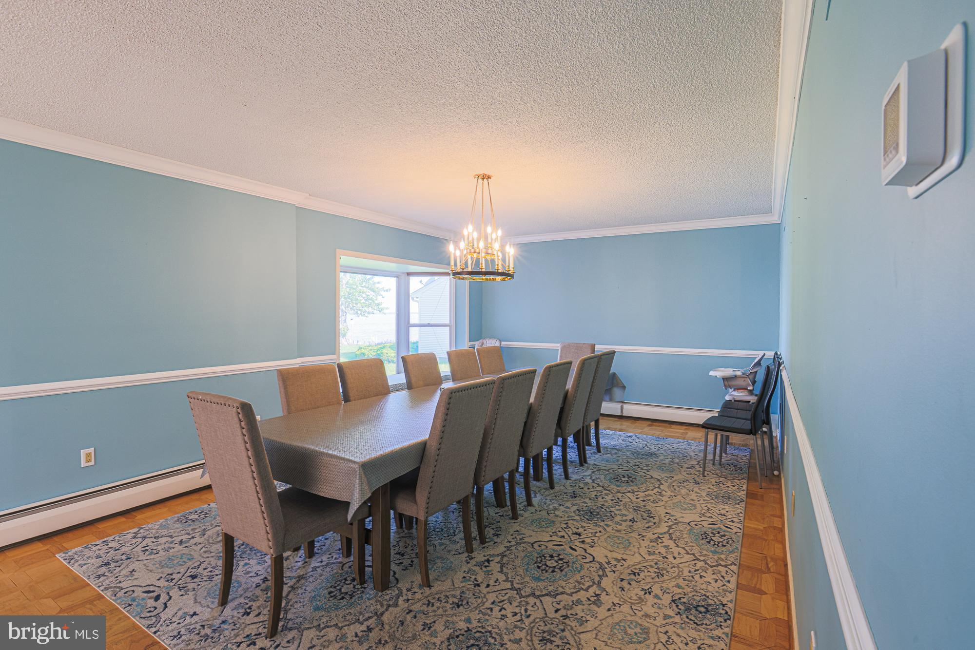 QUEEN ANNE COLONY - Residential