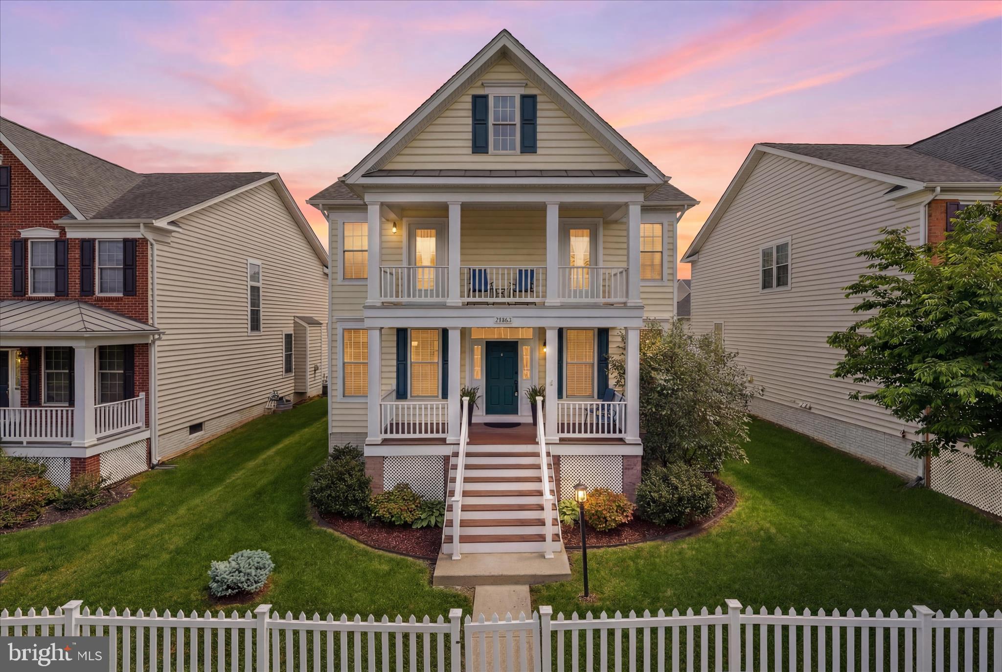 SOUTH RIDING - Residential
