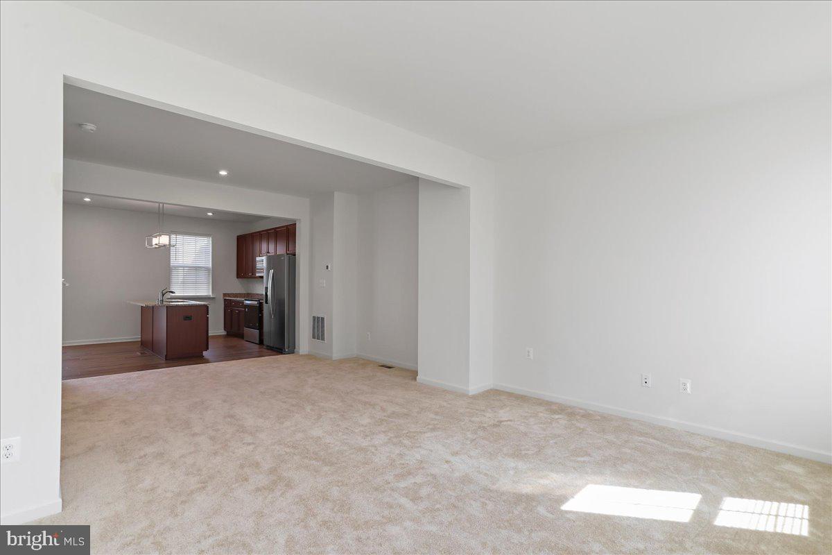 OVERLOOK AT RIVERSIDE TOWNHOMES - Residential