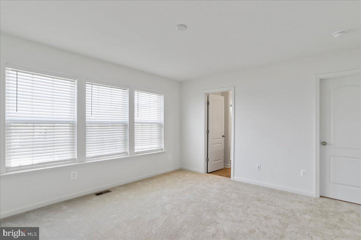 OVERLOOK AT RIVERSIDE TOWNHOMES - Residential