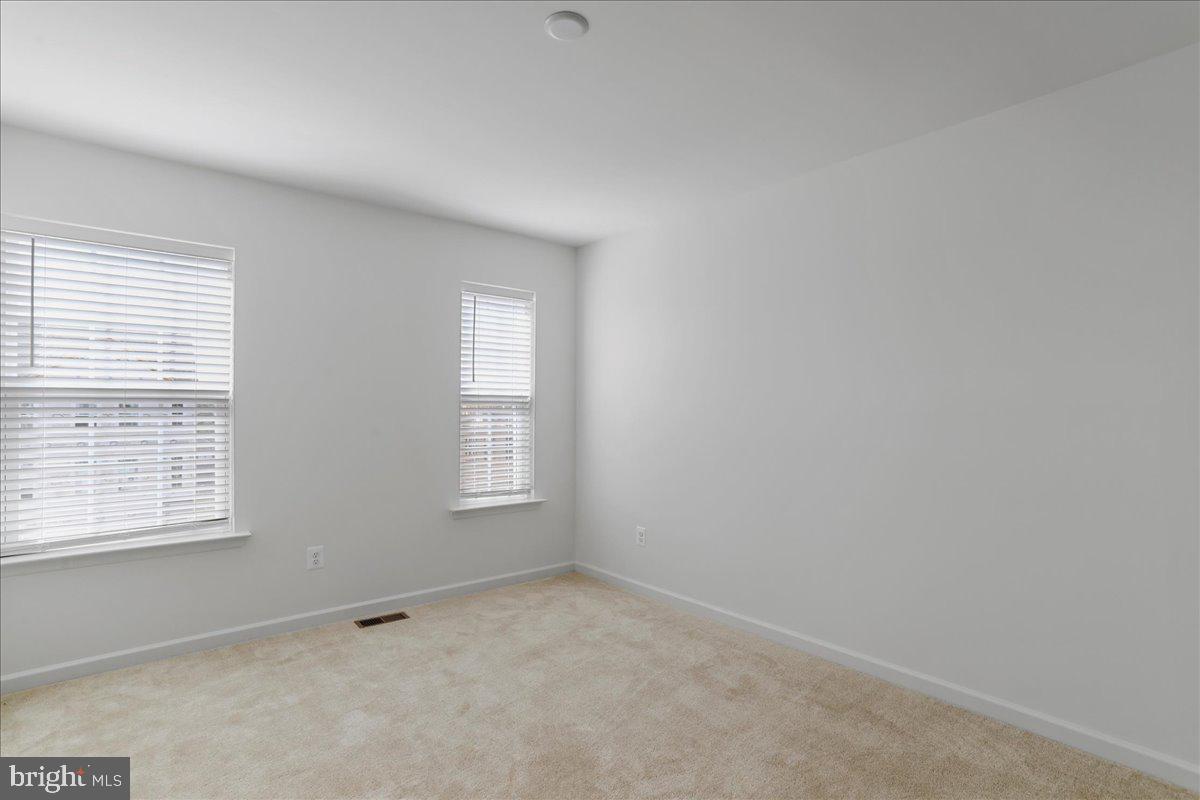 OVERLOOK AT RIVERSIDE TOWNHOMES - Residential
