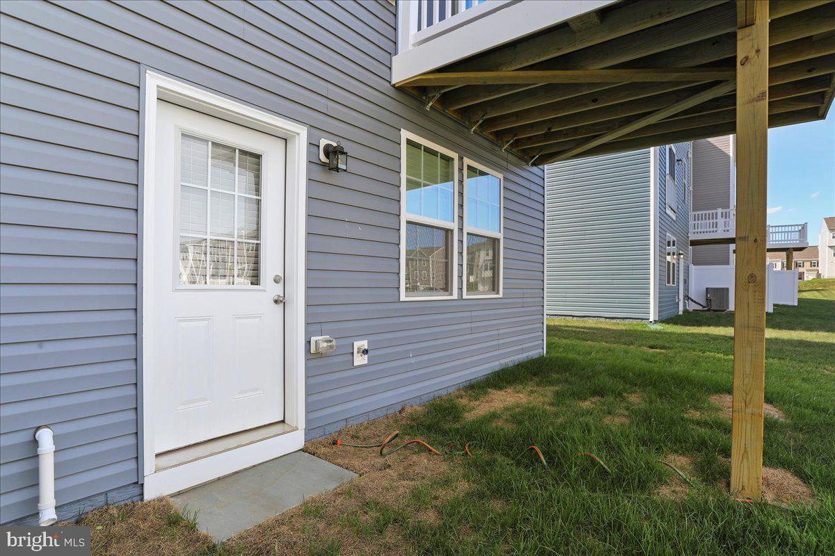 OVERLOOK AT RIVERSIDE TOWNHOMES - Residential