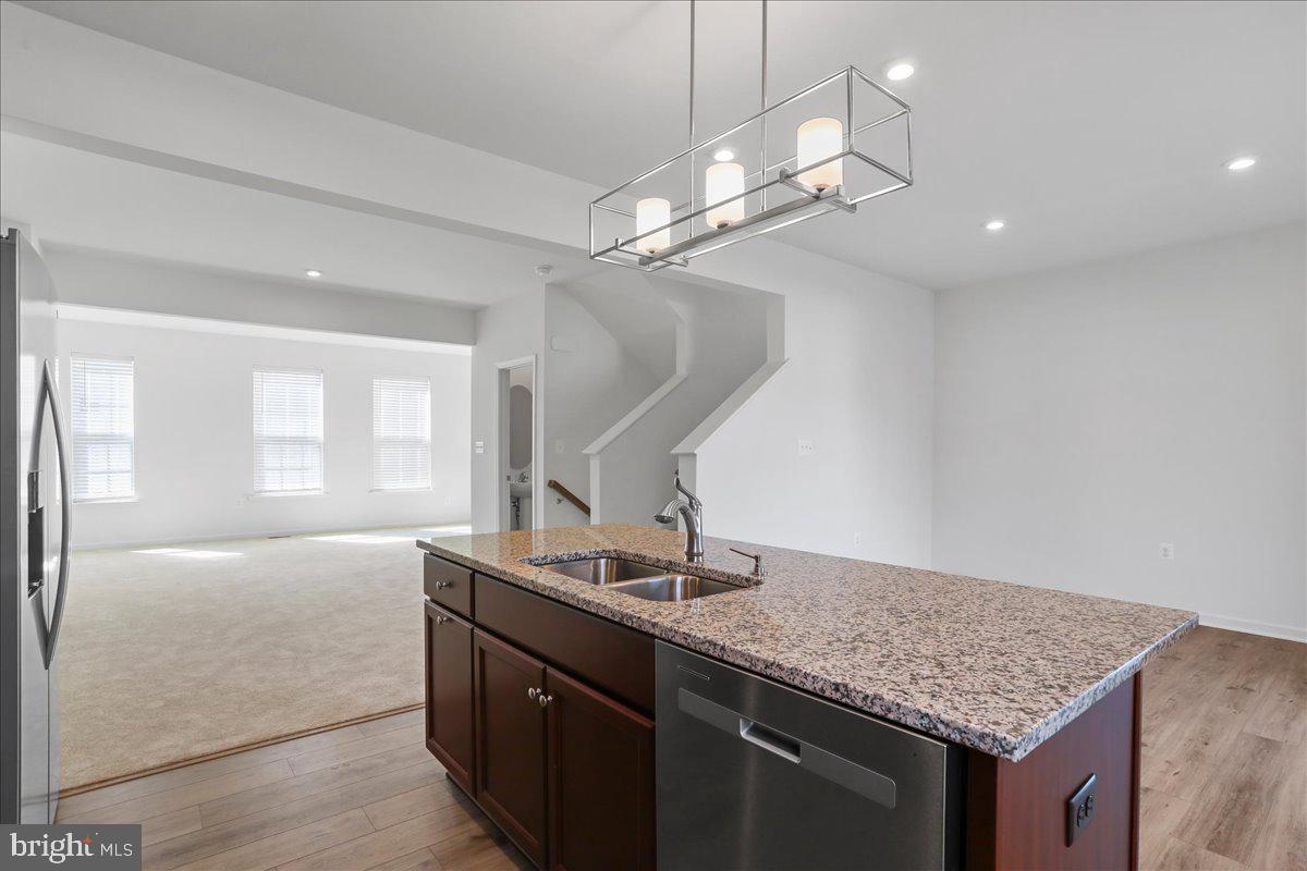 OVERLOOK AT RIVERSIDE TOWNHOMES - Residential