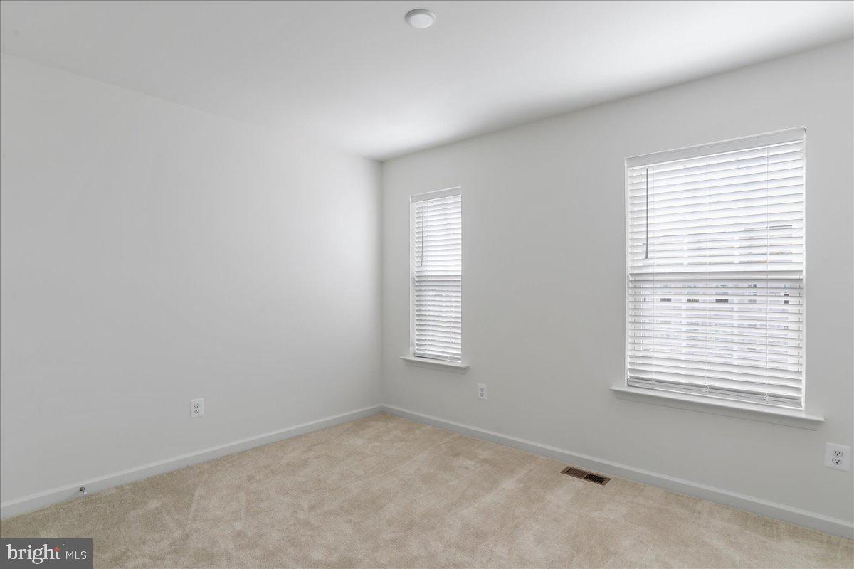 OVERLOOK AT RIVERSIDE TOWNHOMES - Residential