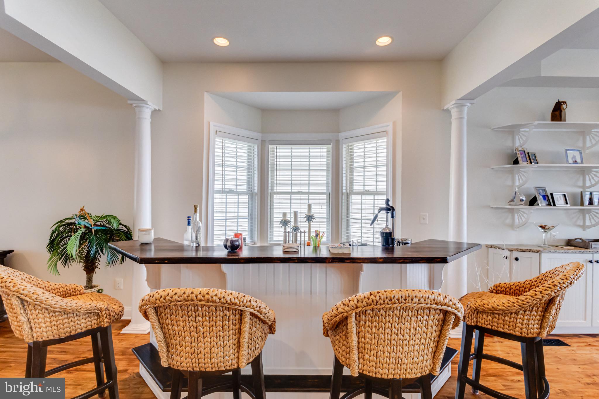 ROCKAWAY BEACH - Residential