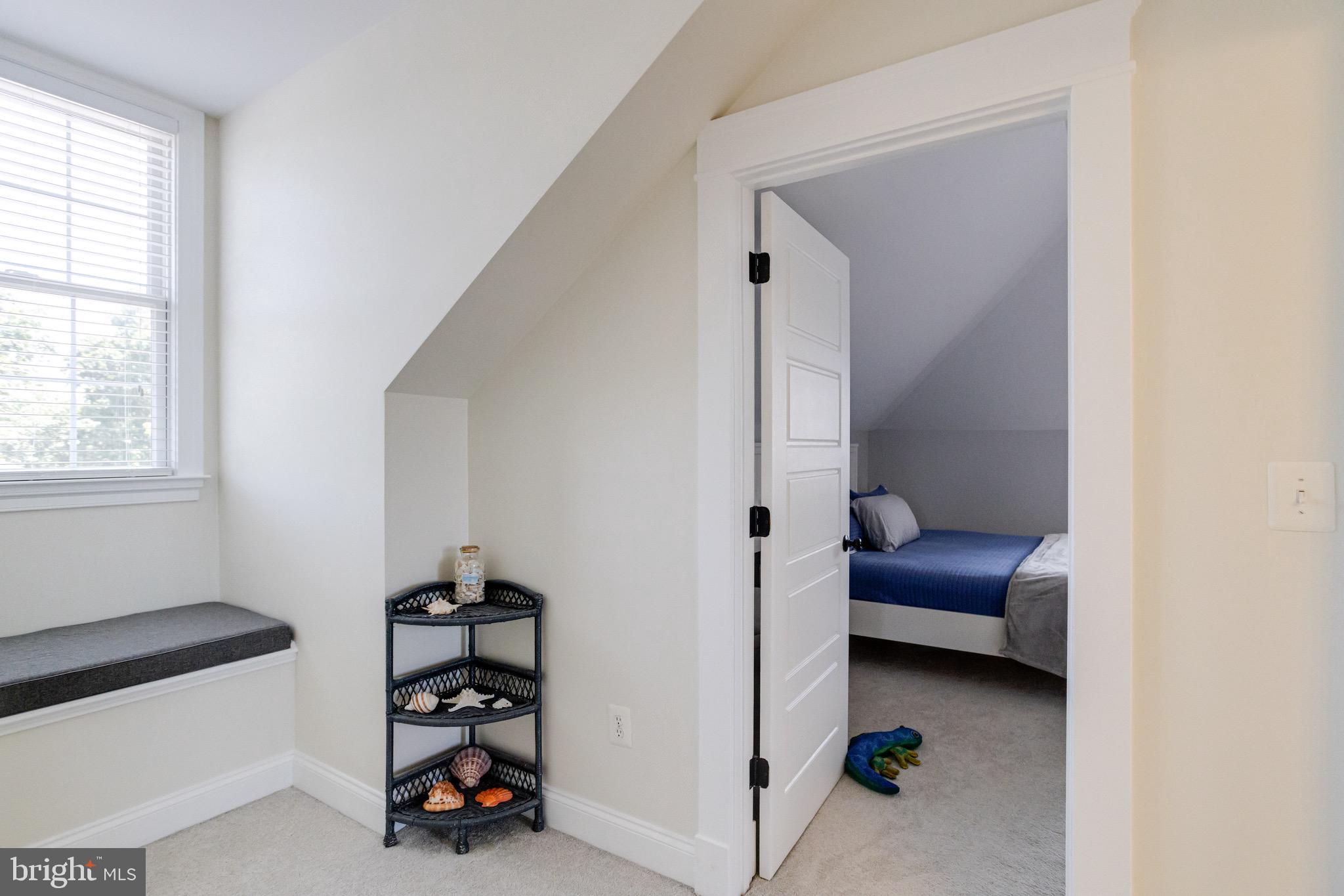 ROCKAWAY BEACH - Residential