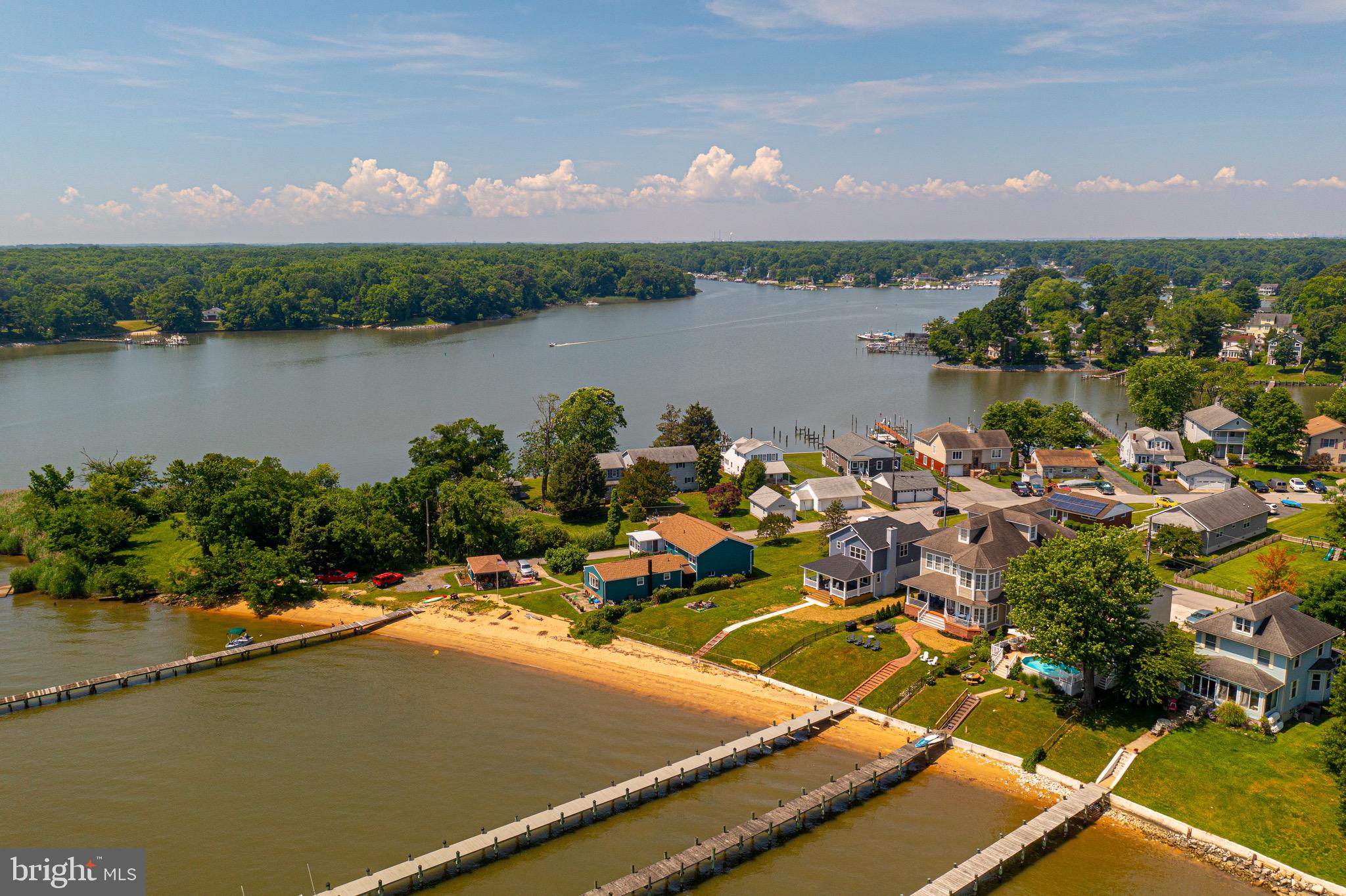 ROCKAWAY BEACH - Residential