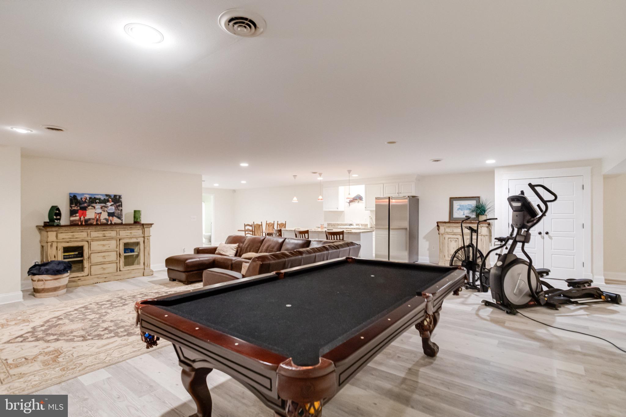 ROCKAWAY BEACH - Residential