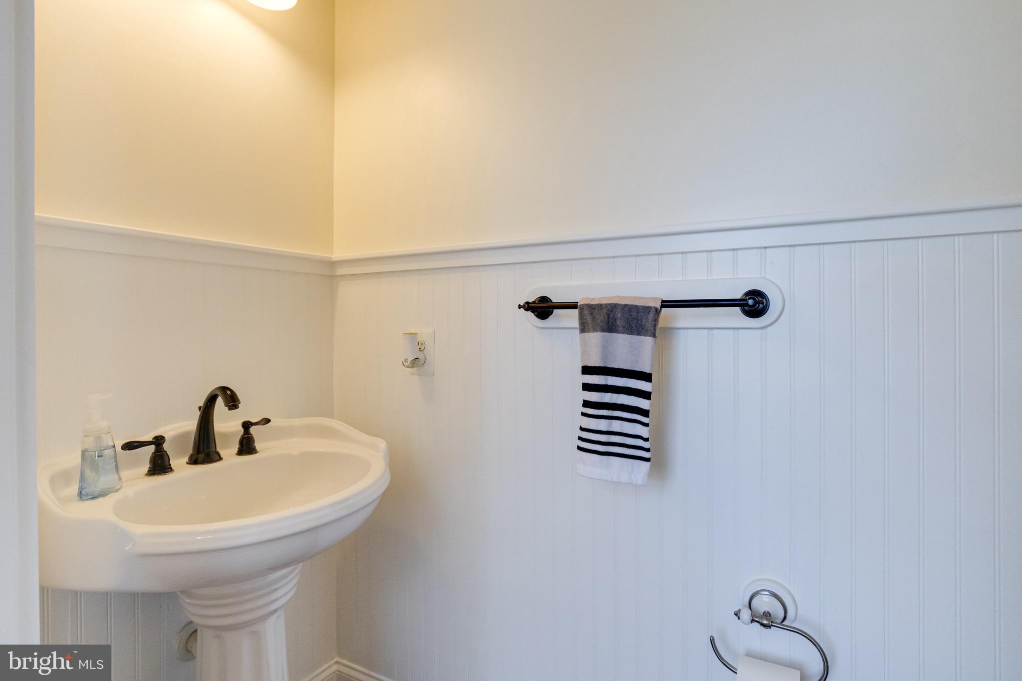 ROCKAWAY BEACH - Residential