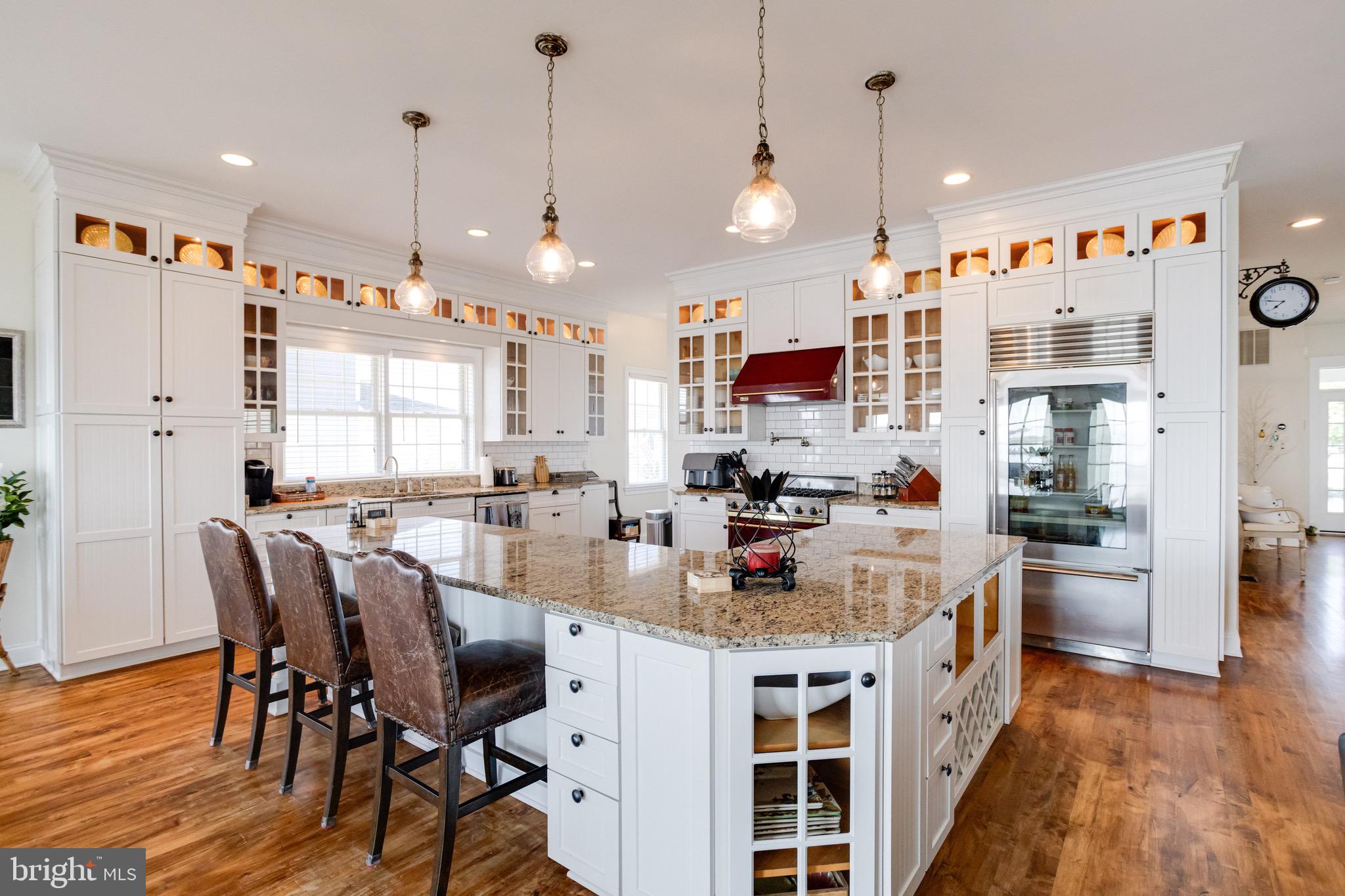 ROCKAWAY BEACH - Residential