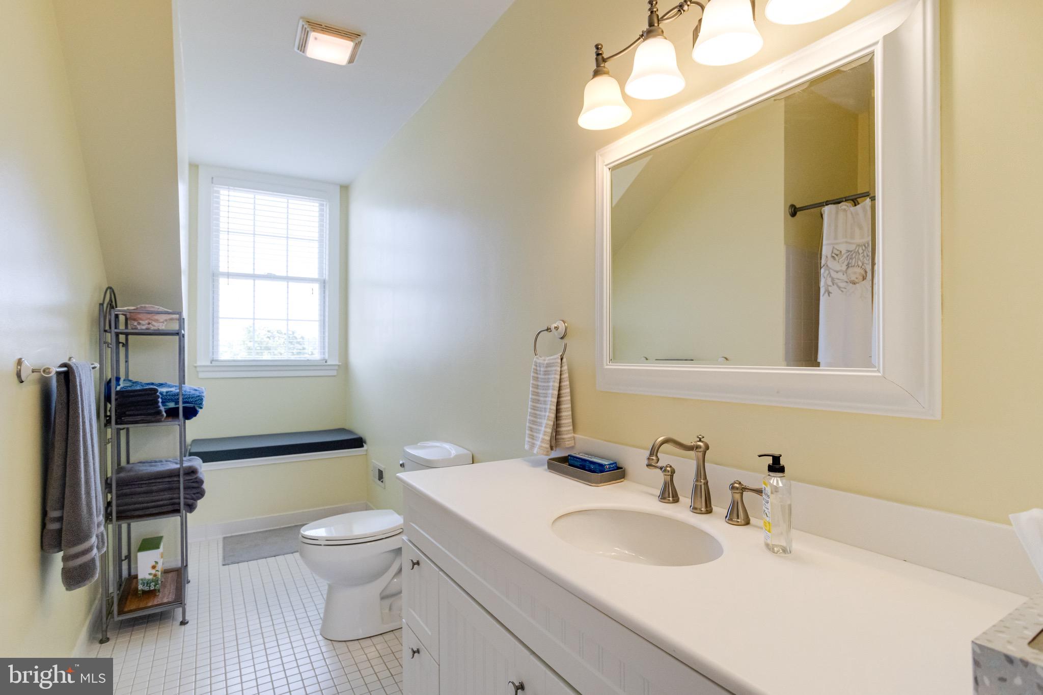 ROCKAWAY BEACH - Residential