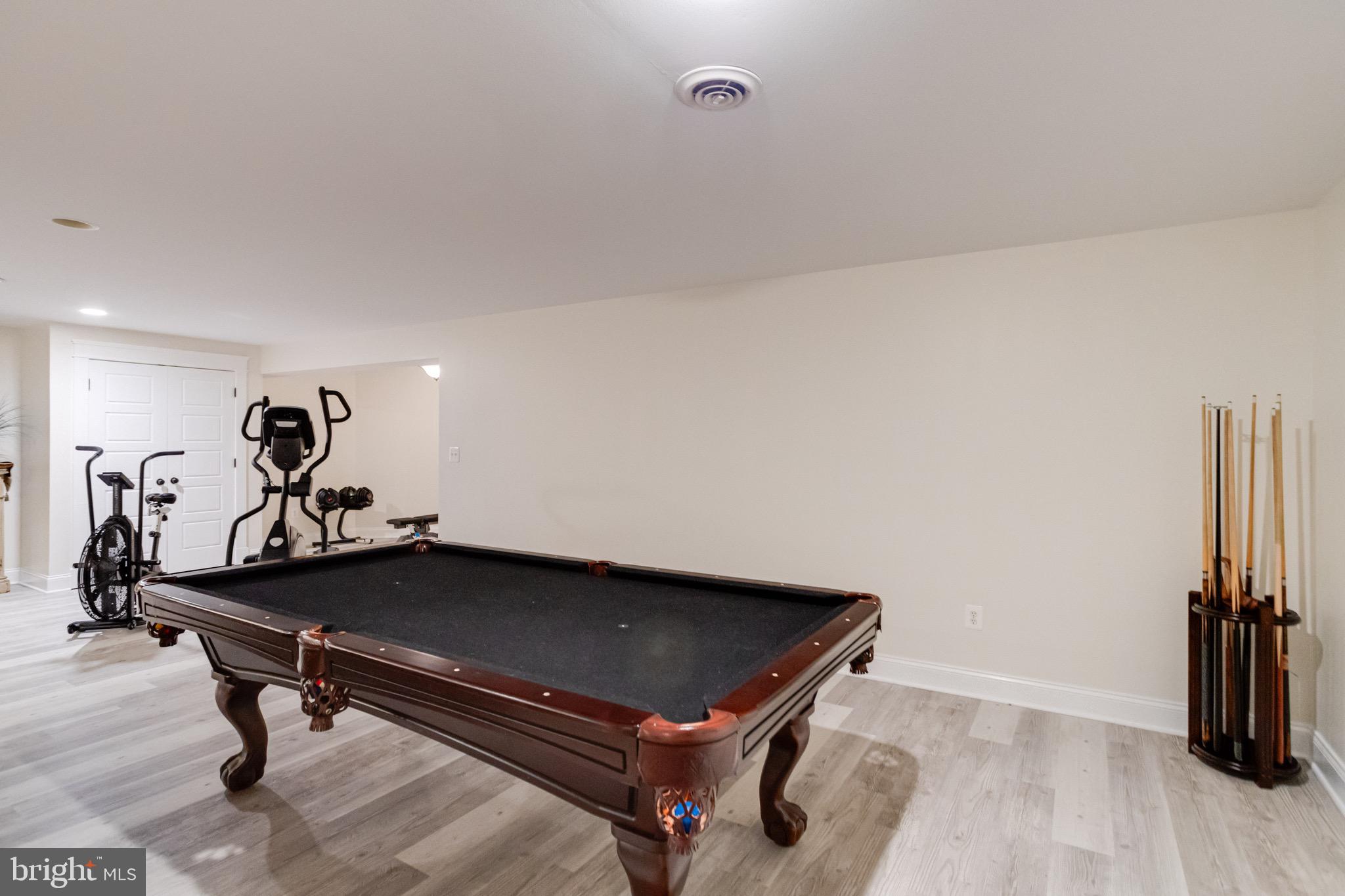 ROCKAWAY BEACH - Residential