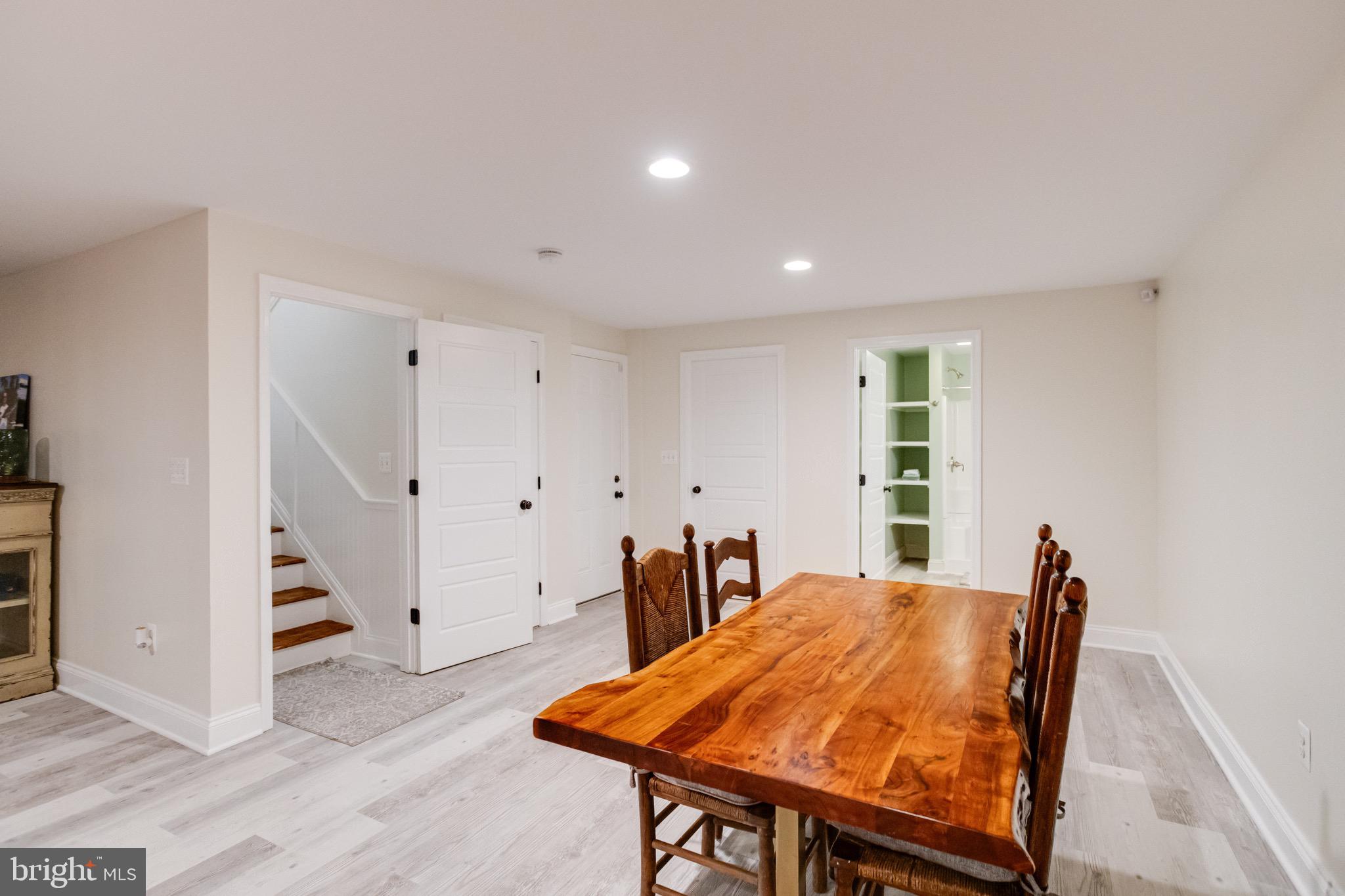 ROCKAWAY BEACH - Residential