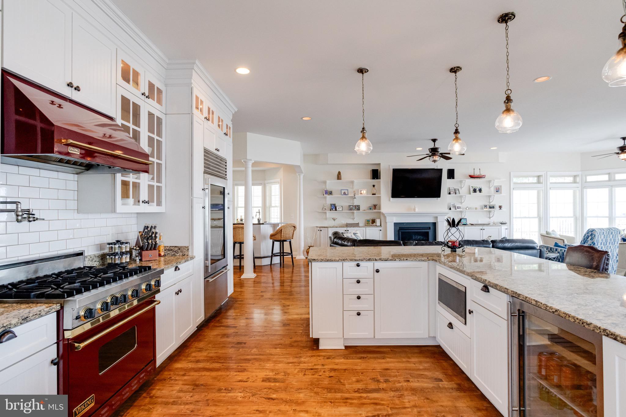 ROCKAWAY BEACH - Residential