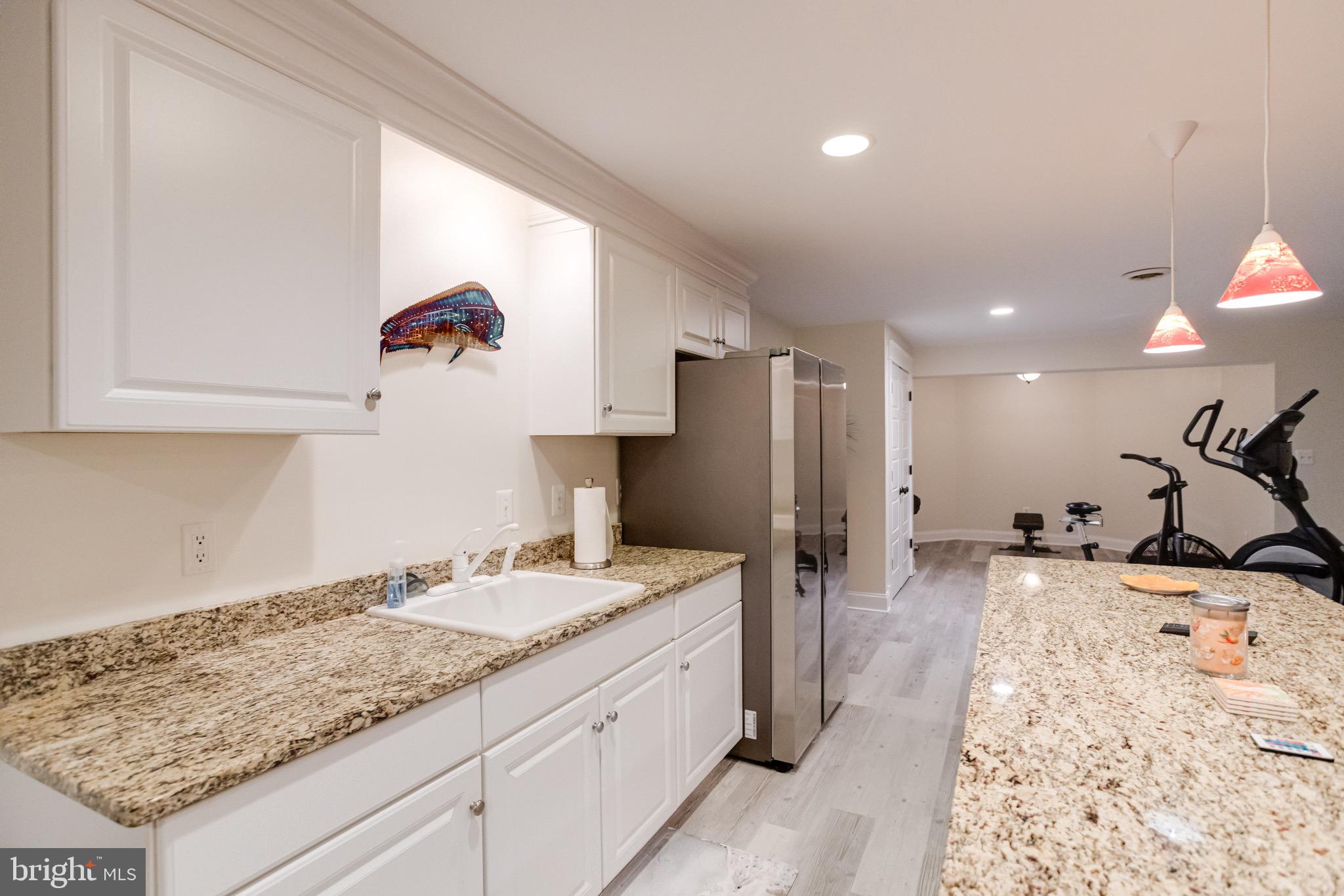 ROCKAWAY BEACH - Residential