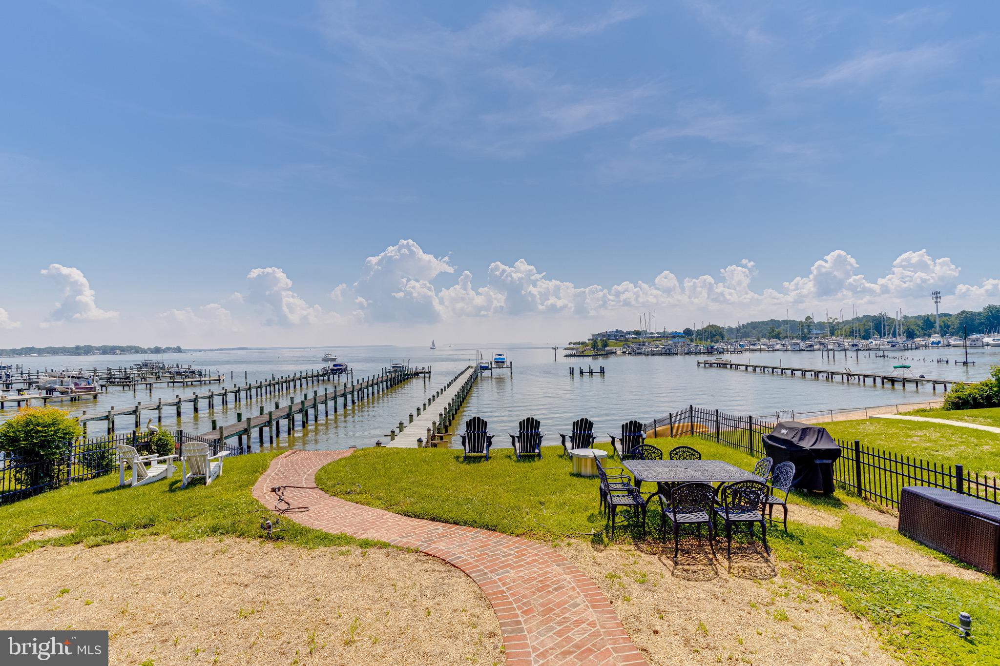 ROCKAWAY BEACH - Residential
