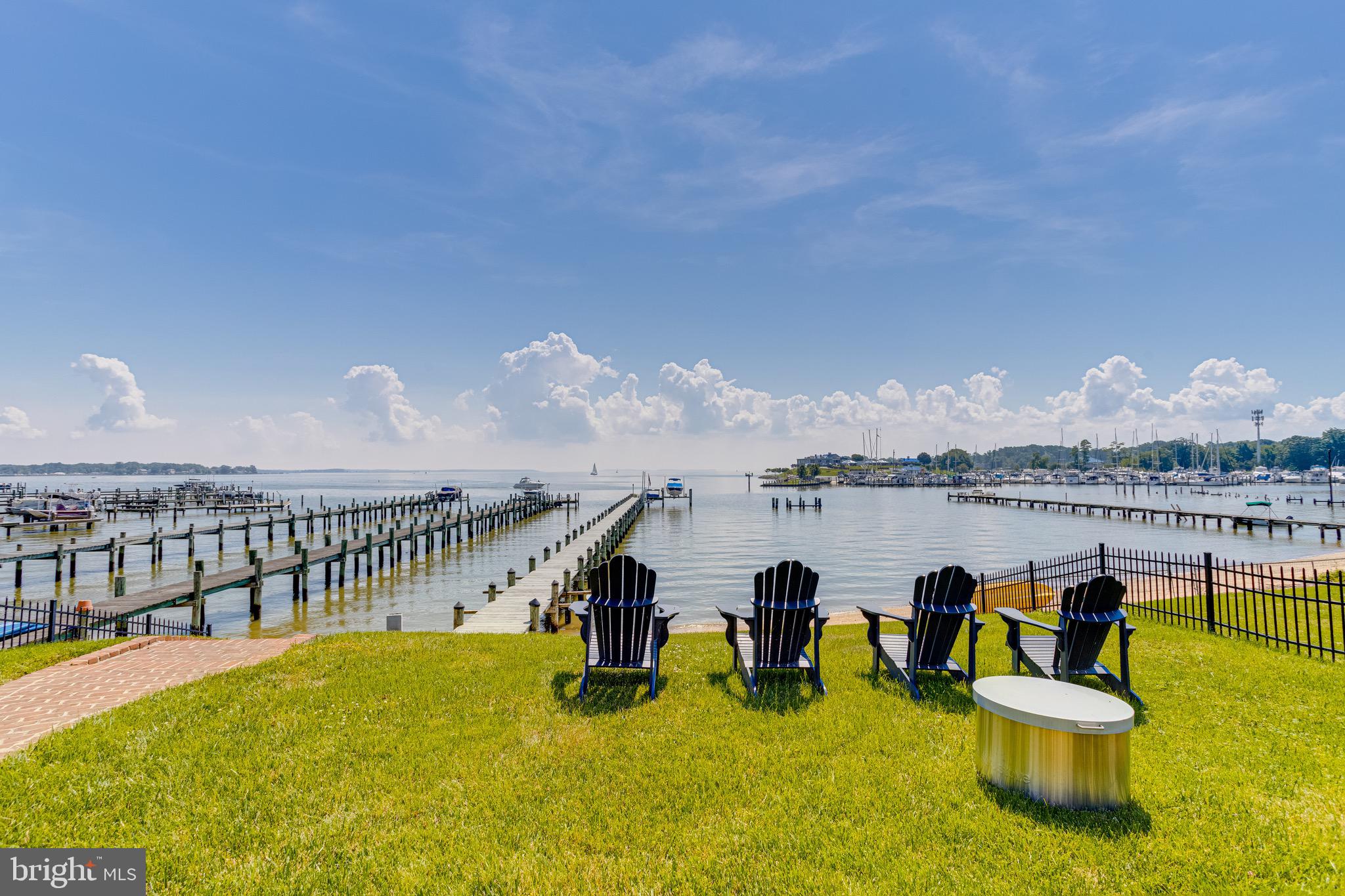ROCKAWAY BEACH - Residential