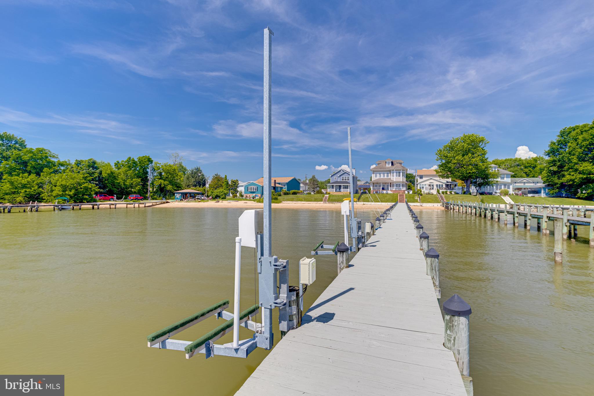ROCKAWAY BEACH - Residential