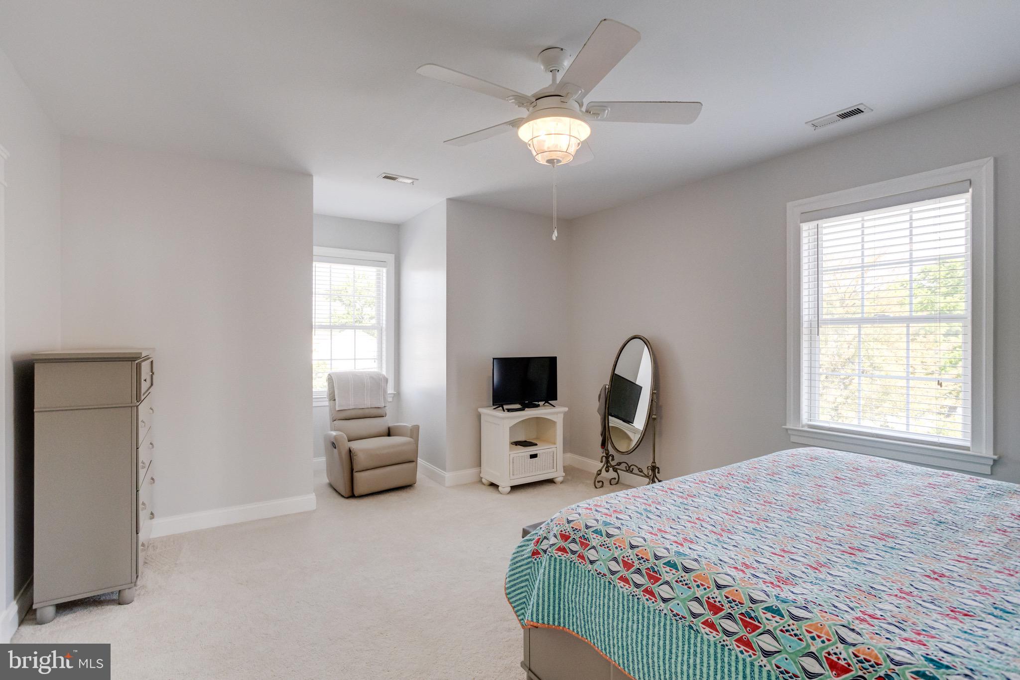 ROCKAWAY BEACH - Residential