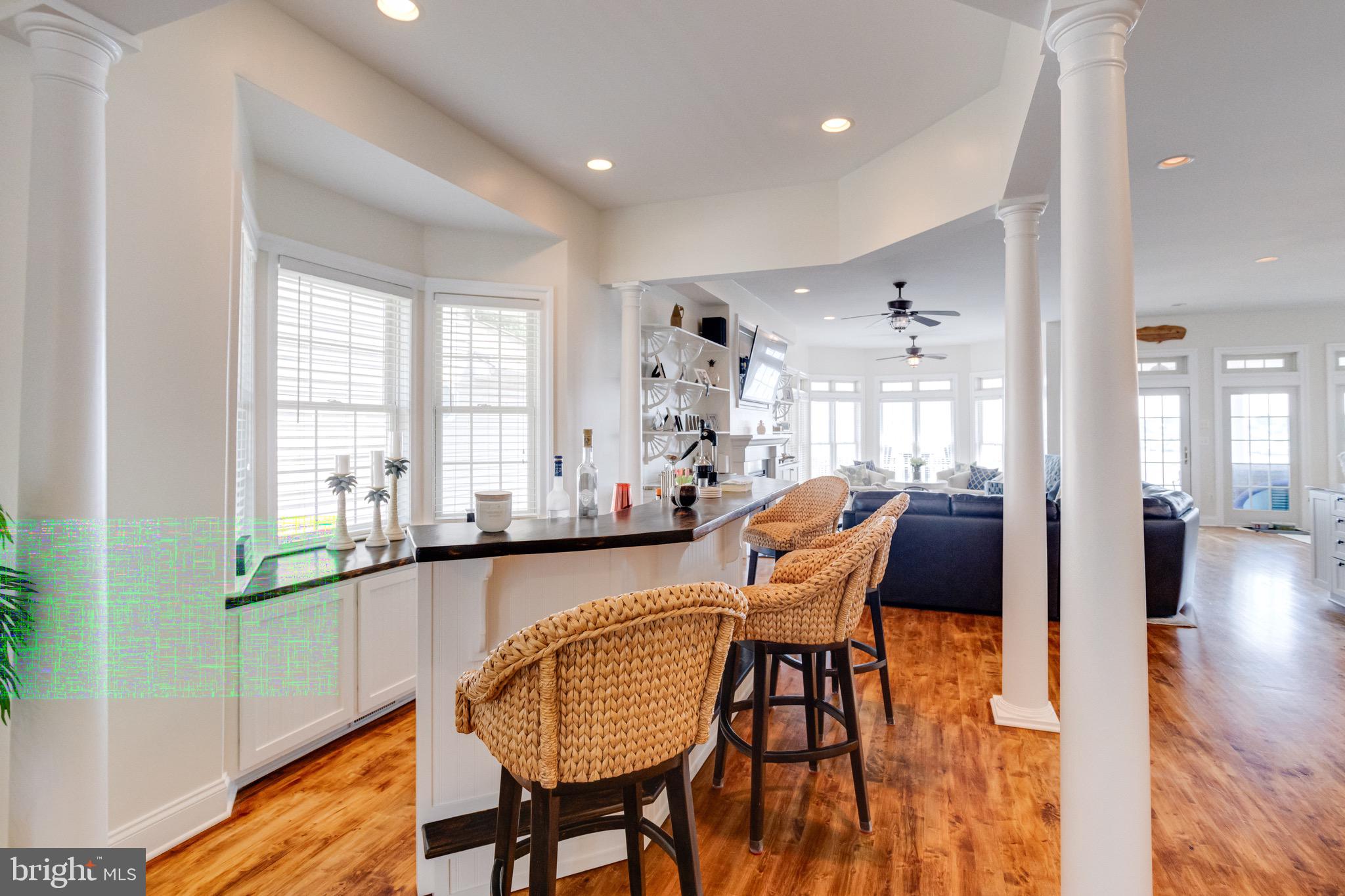 ROCKAWAY BEACH - Residential