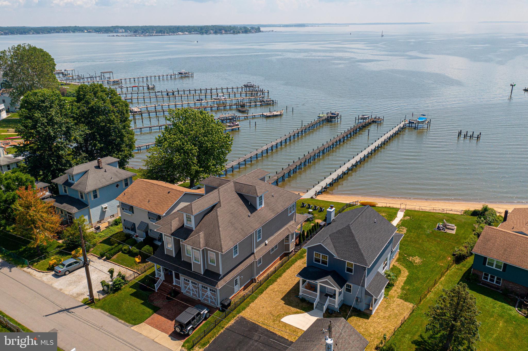 ROCKAWAY BEACH - Residential